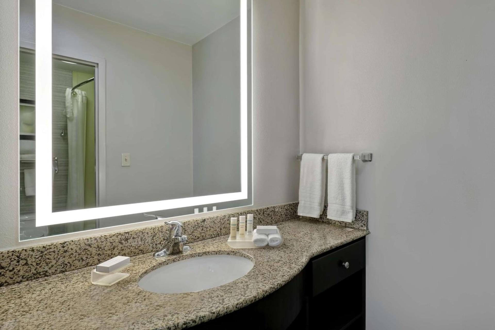 Homewood Suites by Hilton McAllen photo 31