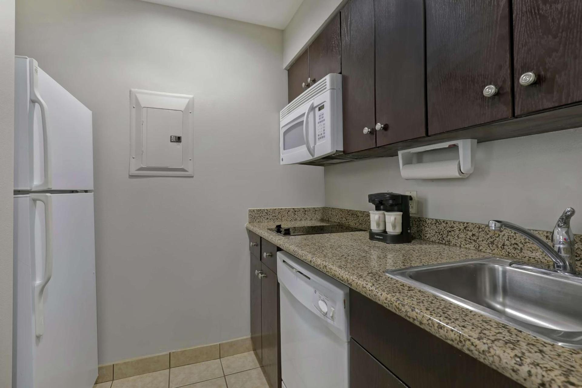 Homewood Suites by Hilton McAllen photo 37