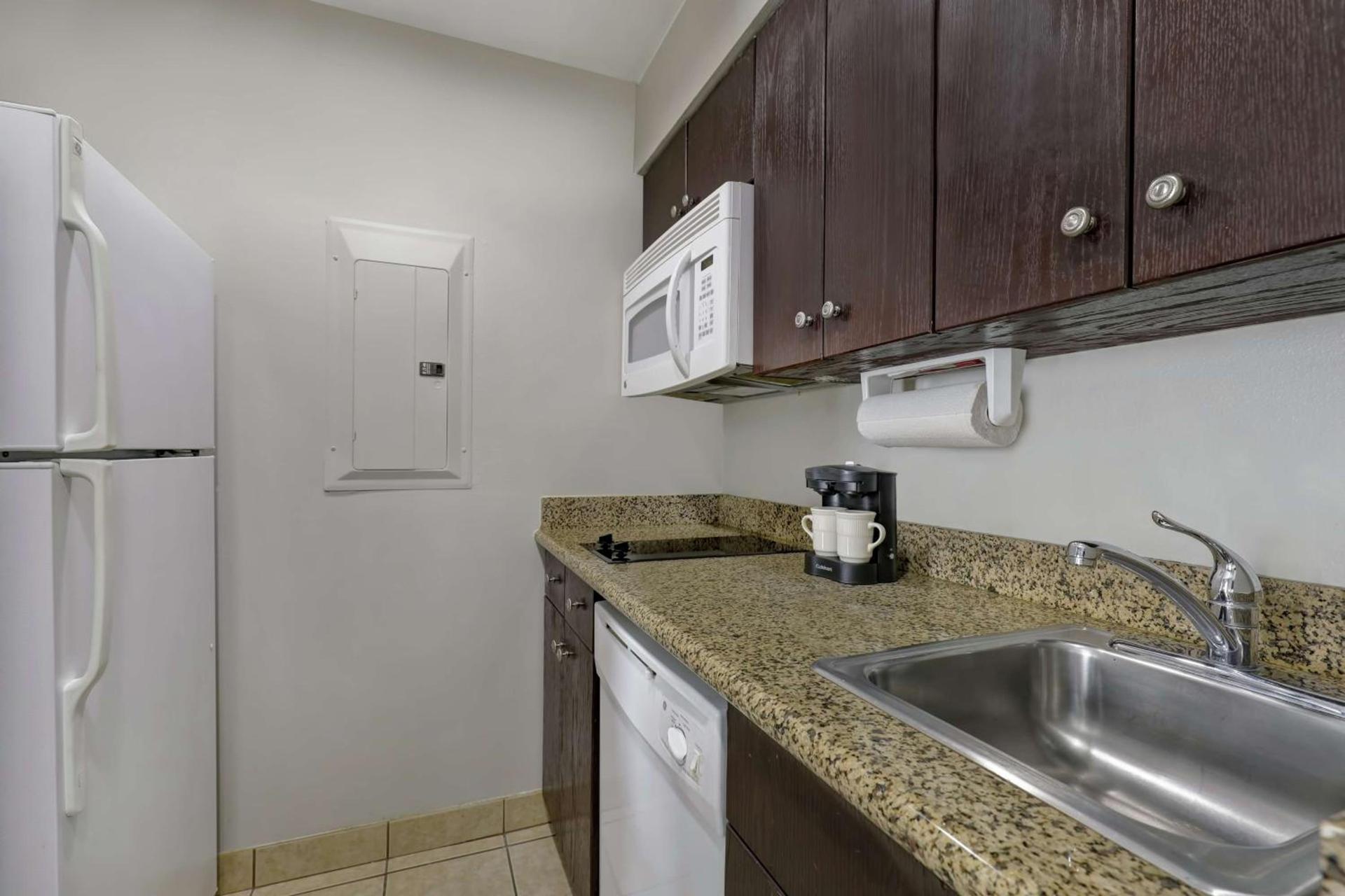 Homewood Suites by Hilton McAllen photo 38