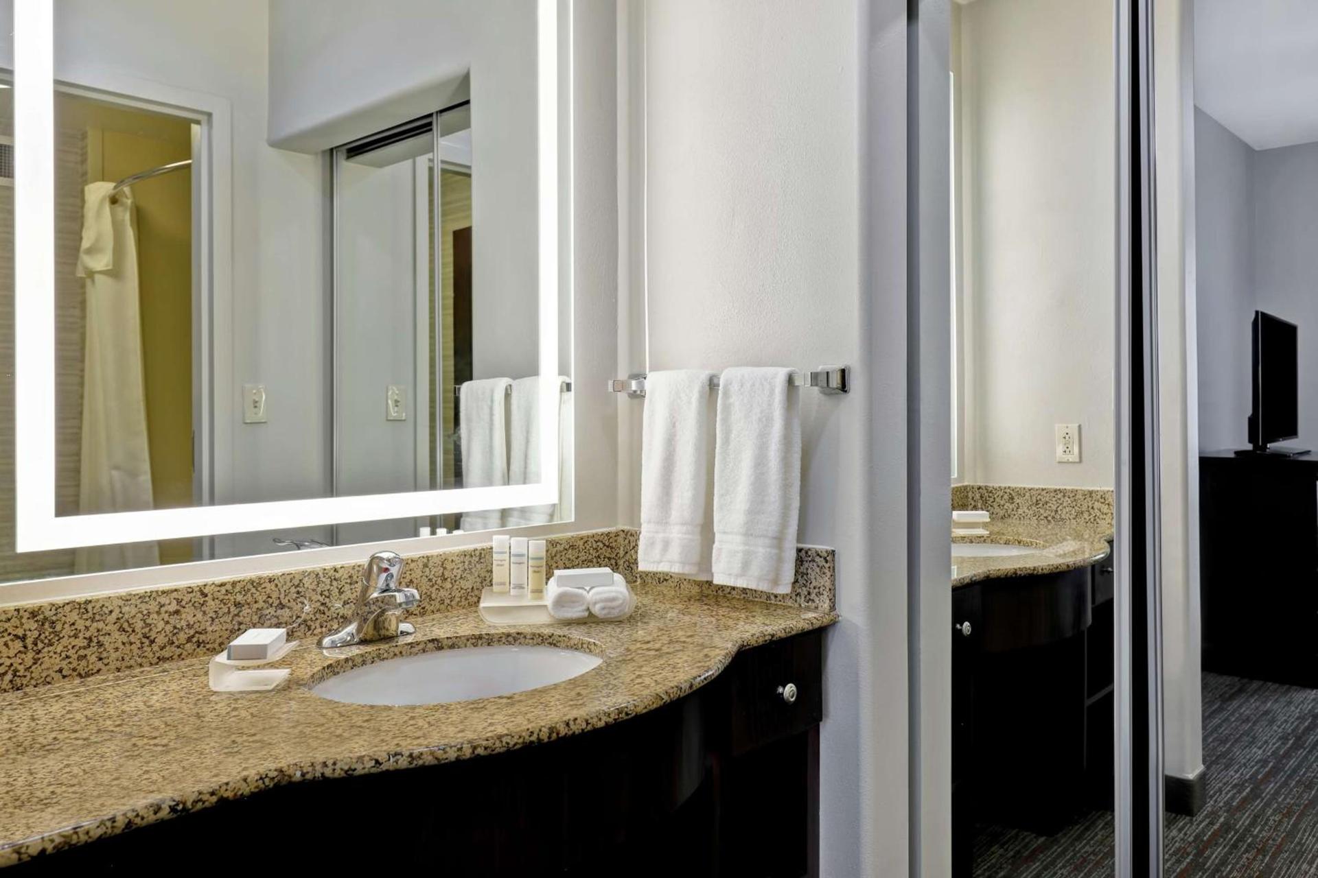 Homewood Suites by Hilton McAllen photo 44