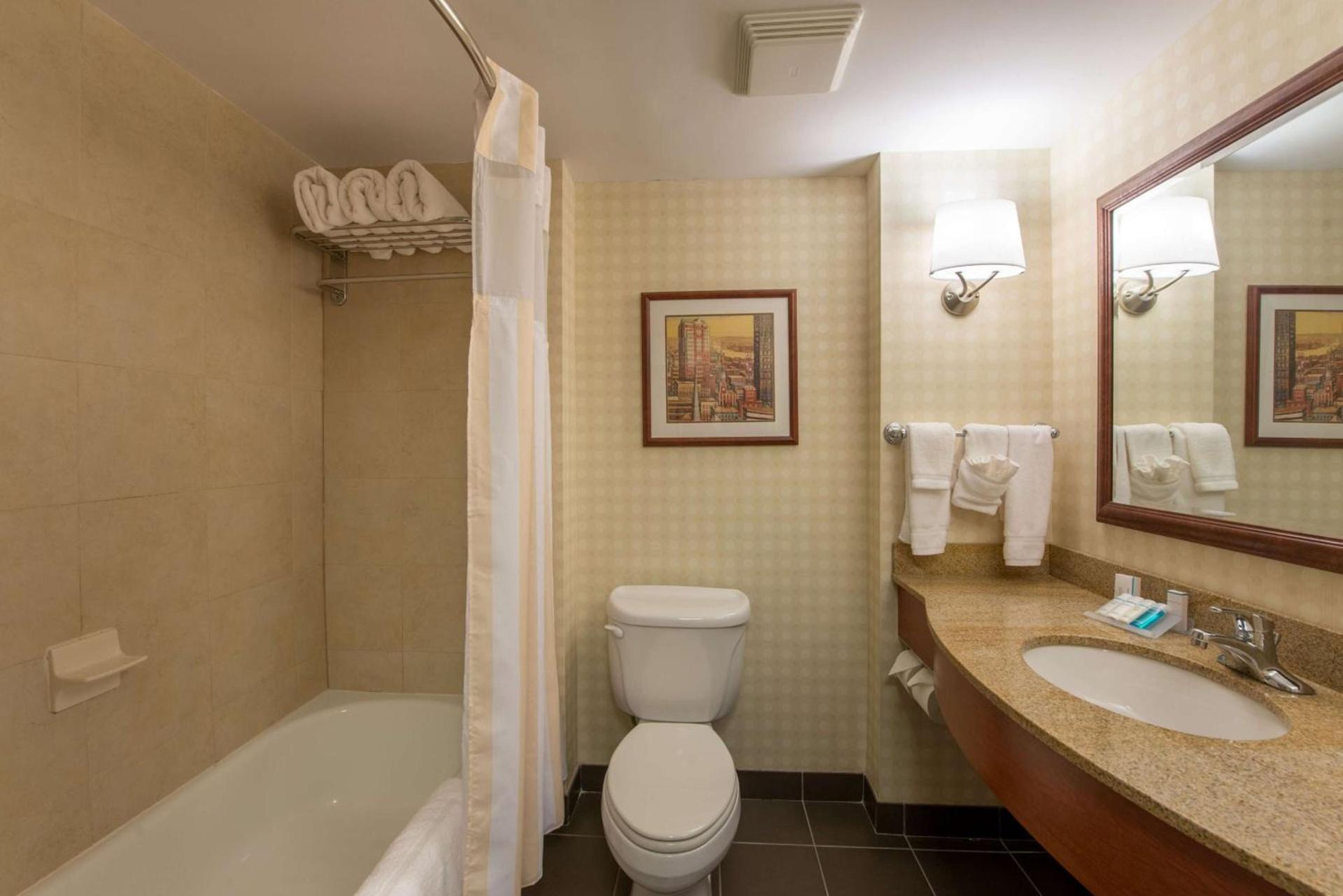 Hilton Garden Inn Manchester Downtown photo 45