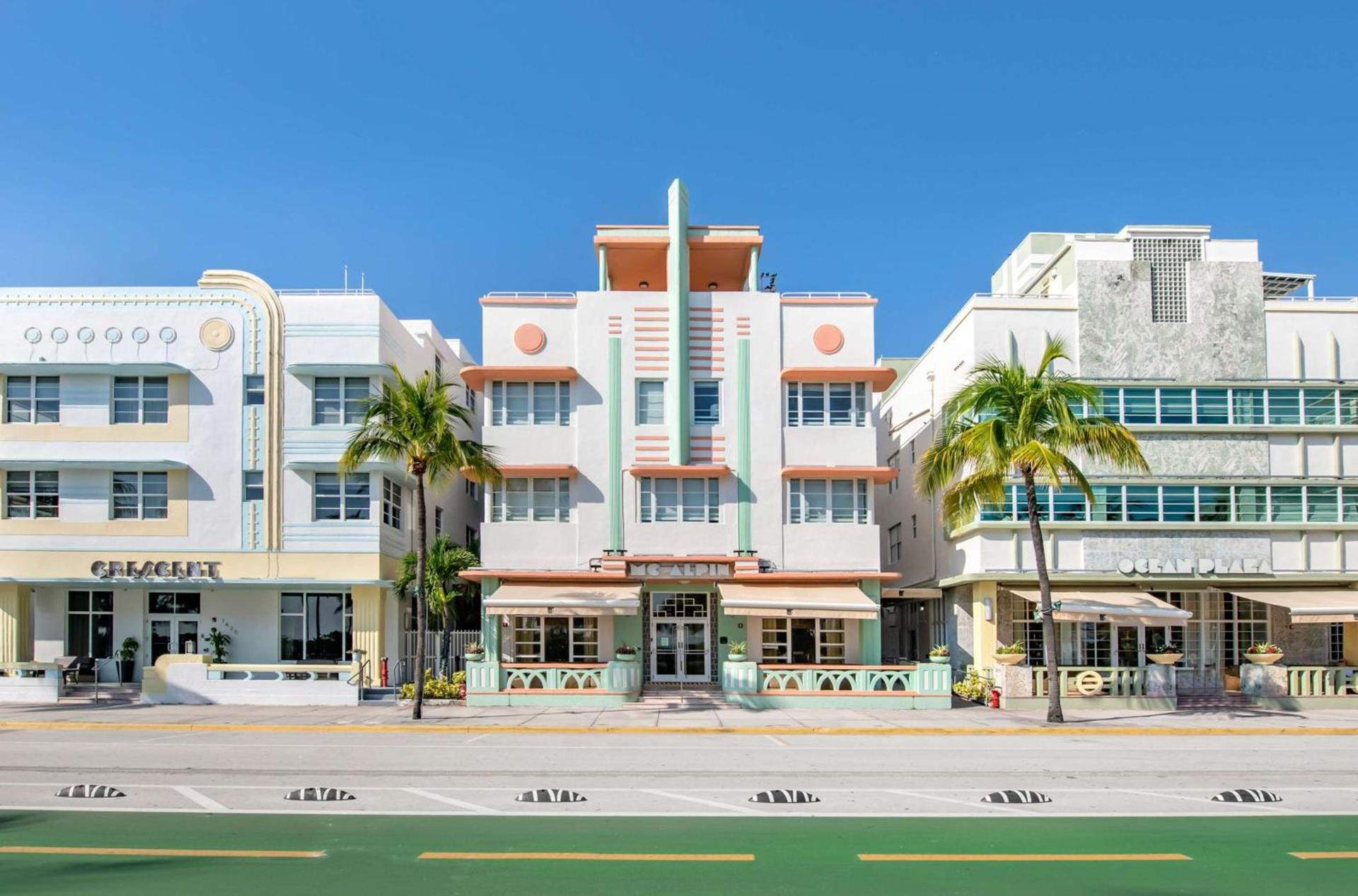 Hilton Vacation Club Crescent on South Beach Miami photo 1