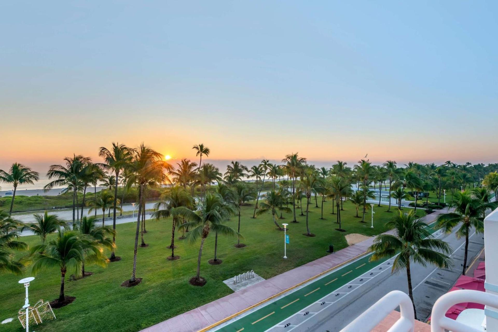 Hilton Vacation Club Crescent on South Beach Miami photo 10