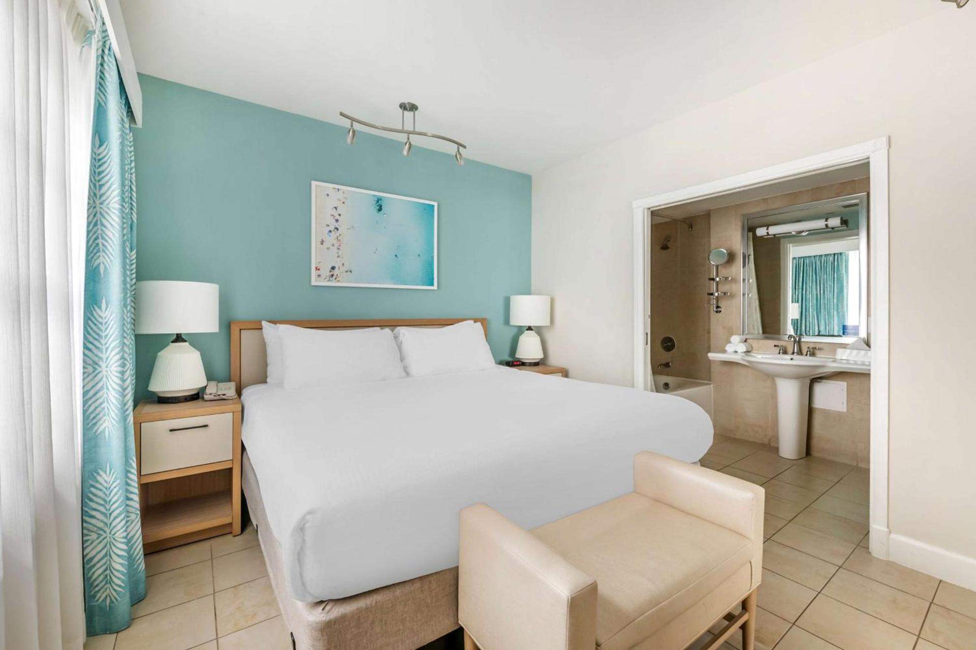 Hilton Vacation Club Crescent on South Beach Miami photo 18