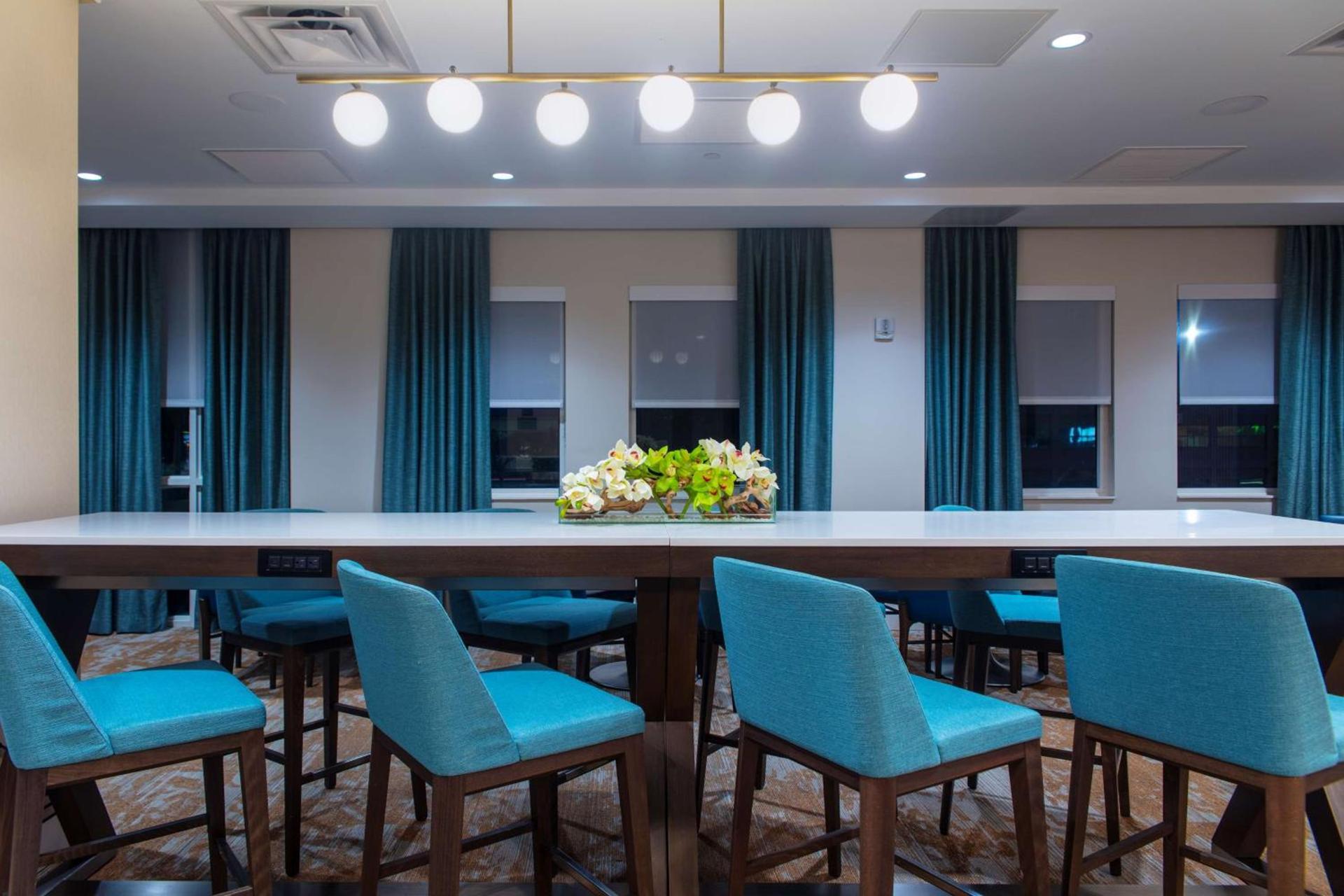 Hampton Inn & Suites Miami Airport South/Blue Lagoon photo 2