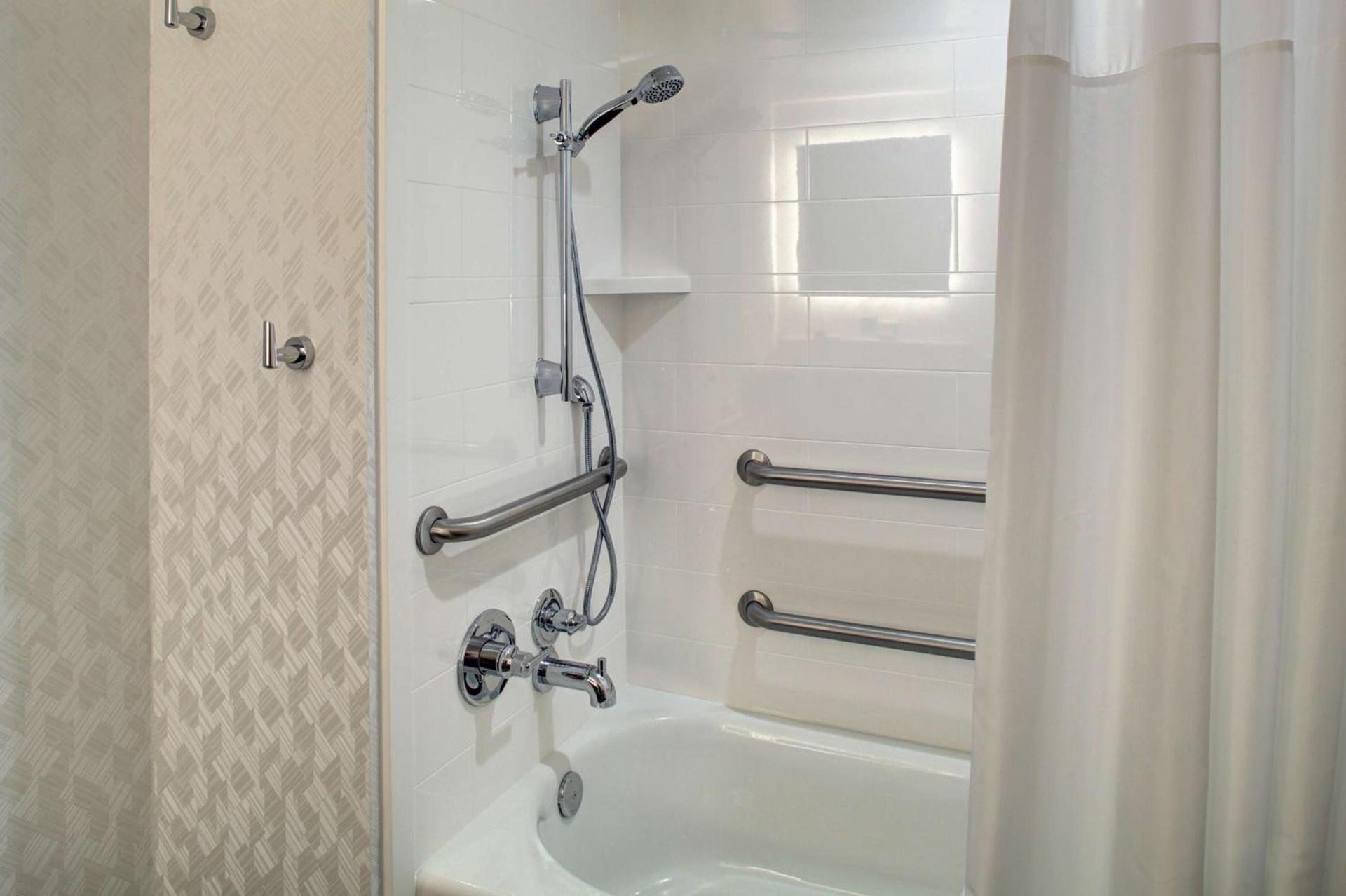 Hampton Inn & Suites Miami Airport South/Blue Lagoon photo 29