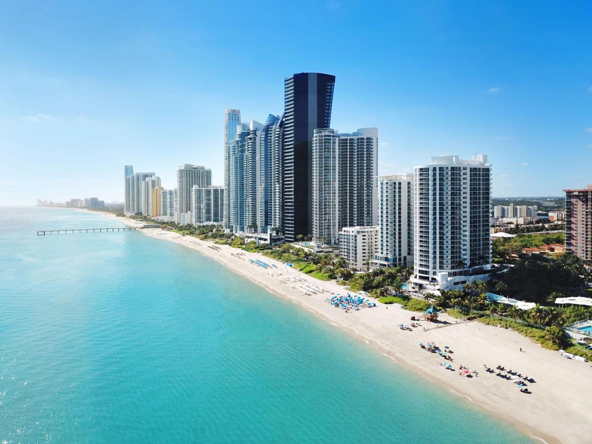 DoubleTree by Hilton Ocean Point Resort - North Miami Beach photo 8