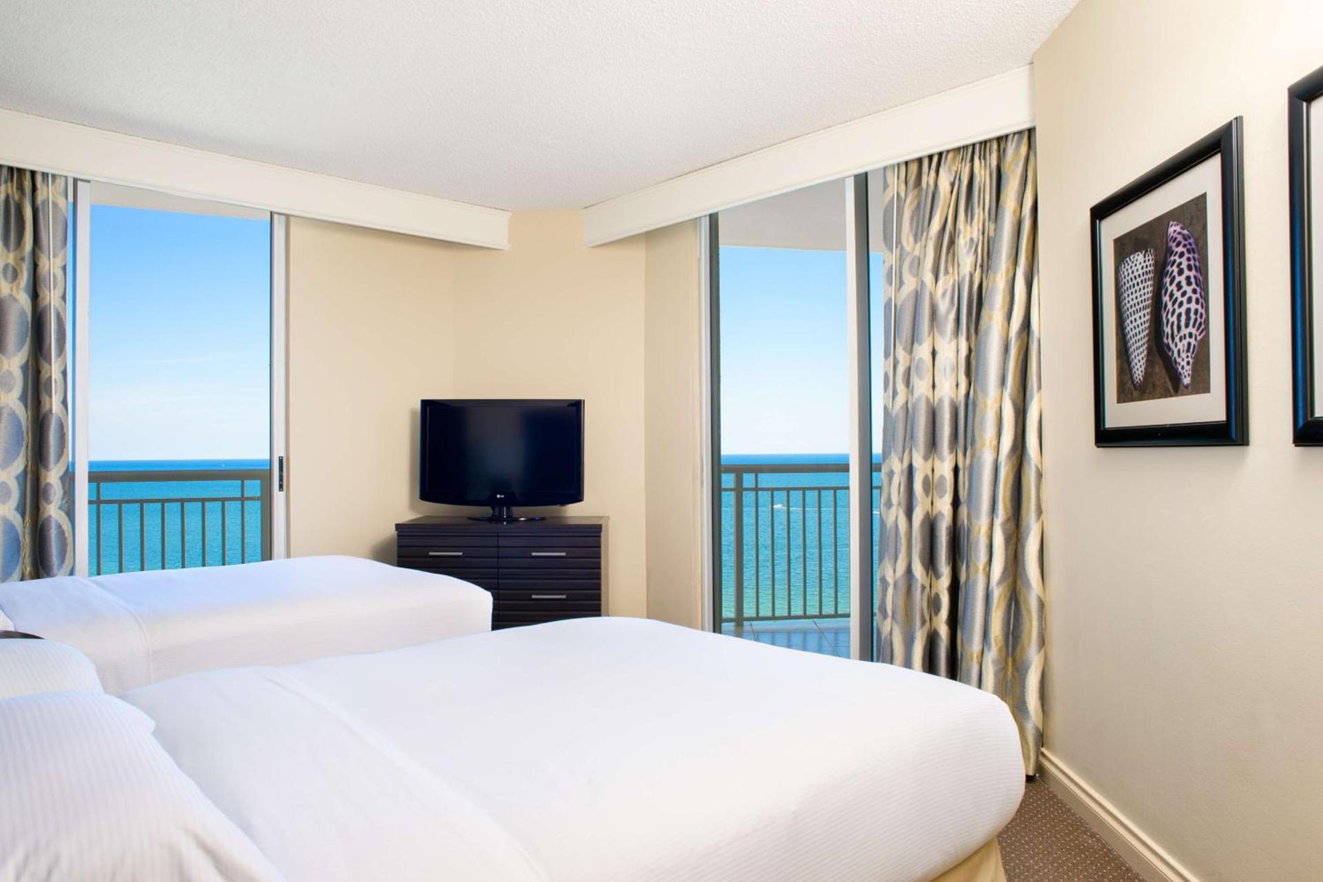 DoubleTree by Hilton Ocean Point Resort - North Miami Beach photo 31