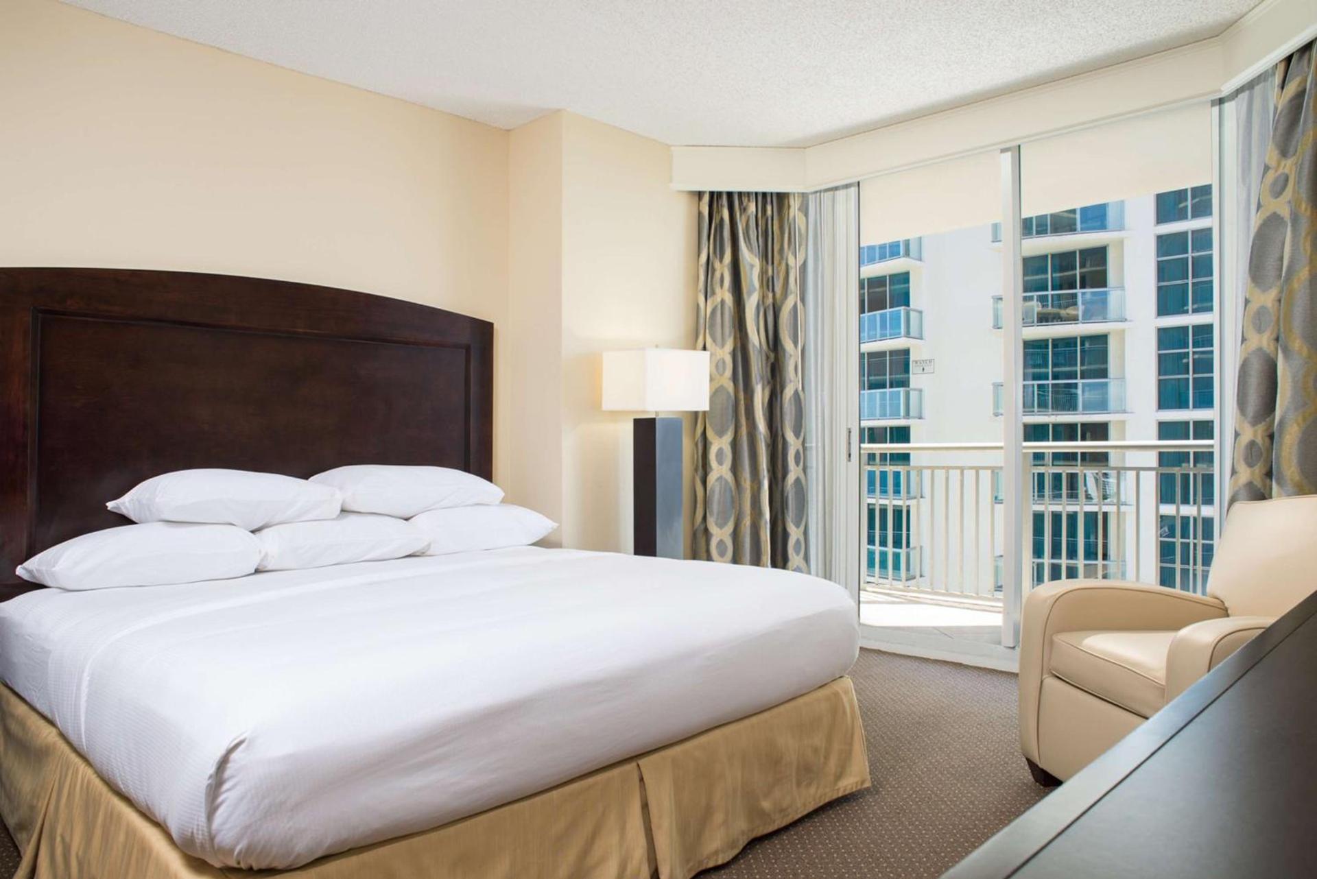 DoubleTree by Hilton Ocean Point Resort - North Miami Beach photo 36
