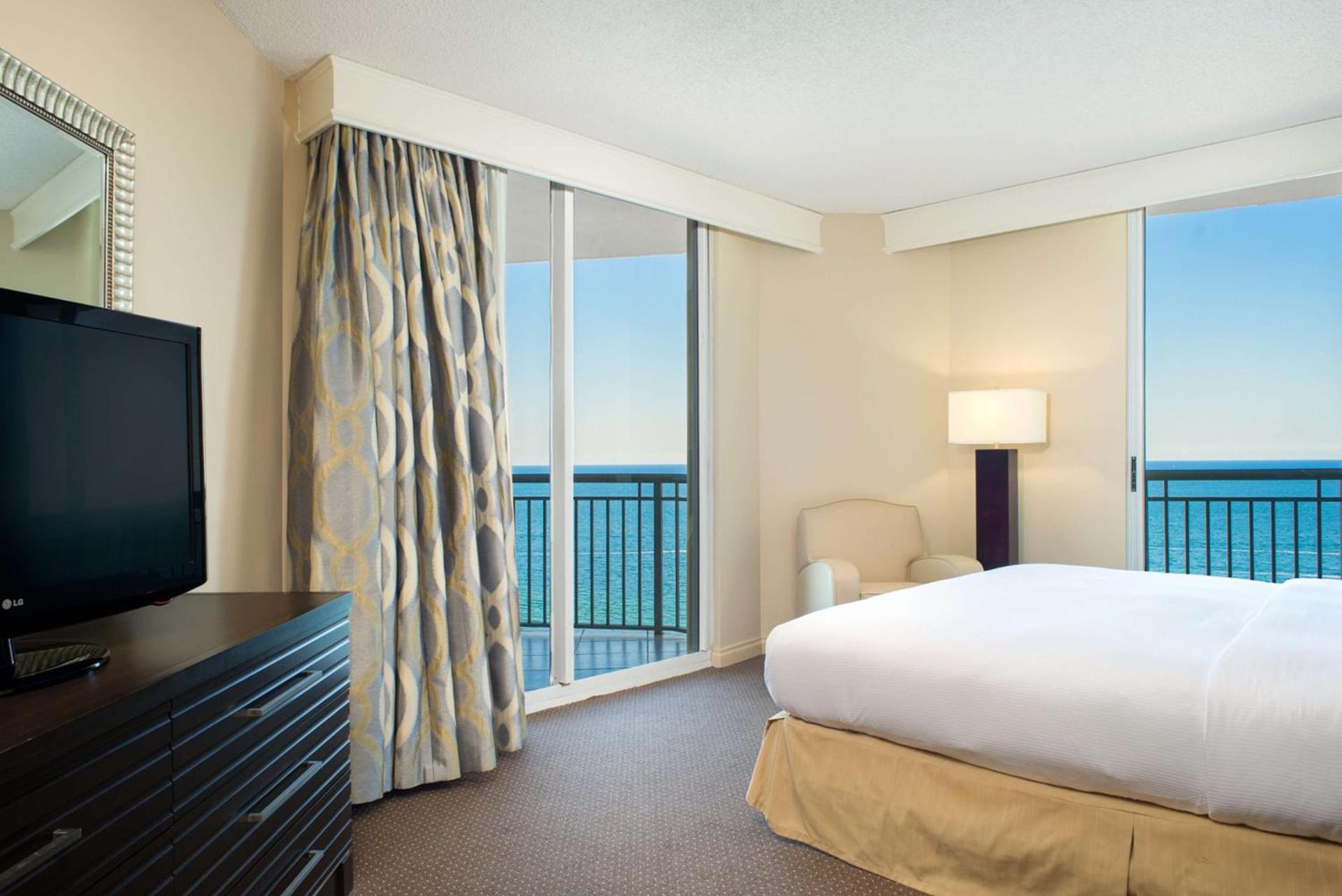 DoubleTree by Hilton Ocean Point Resort - North Miami Beach photo 37