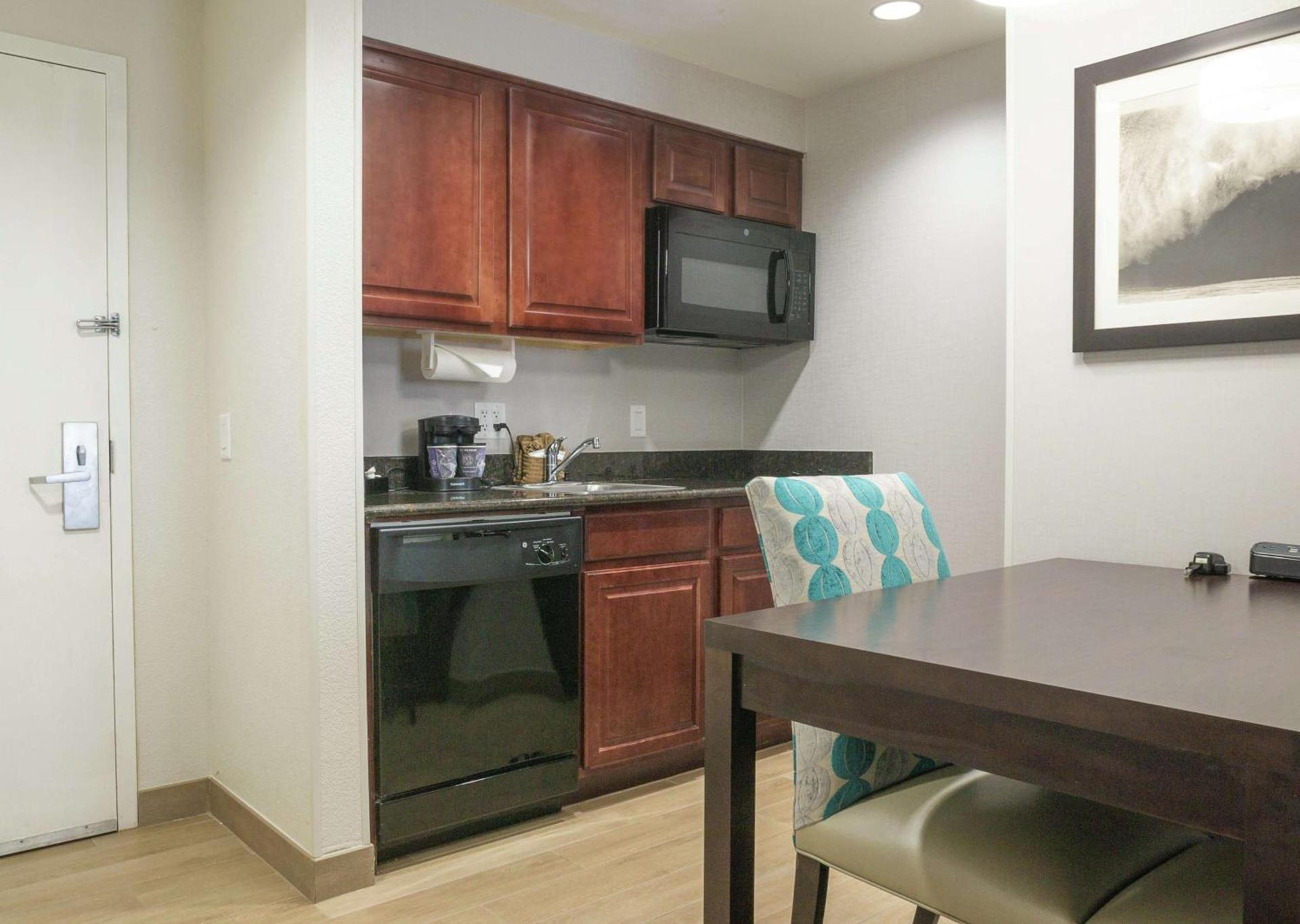 Homewood Suites by Hilton Miami - Airport West photo 29