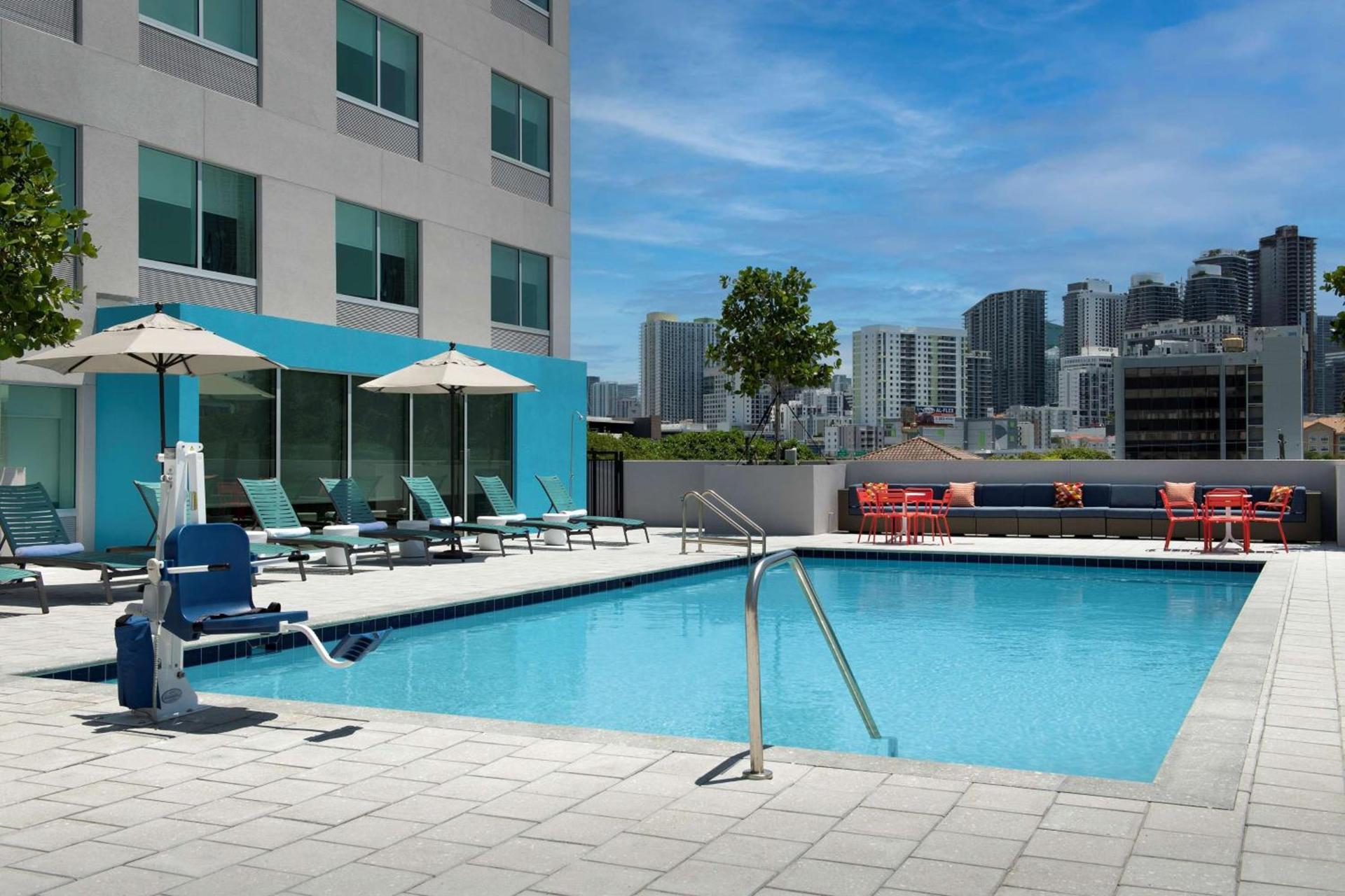 Tru By Hilton Miami West Brickell photo 10