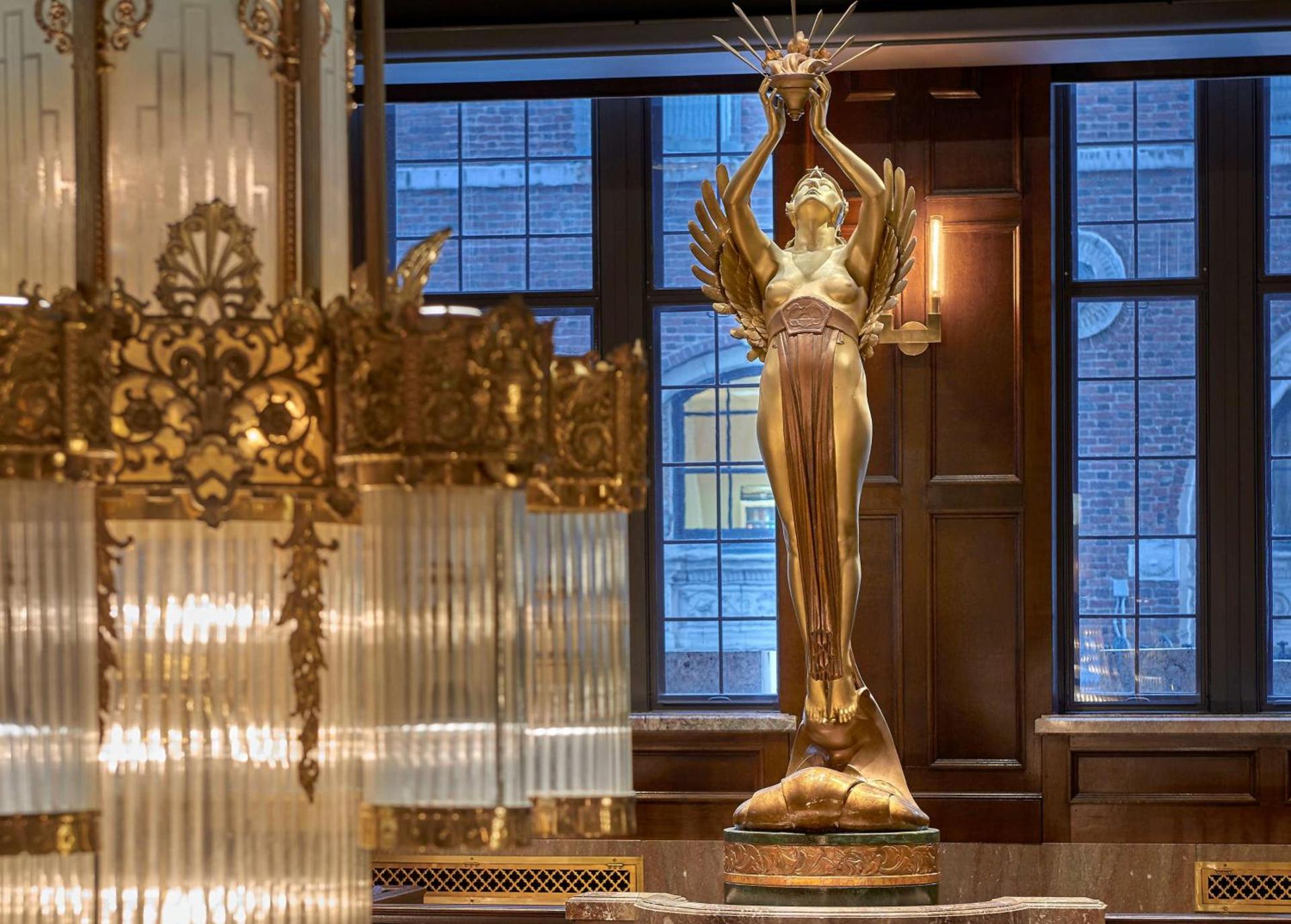 Hotel Phillips Kansas City, Curio Collection By Hilton photo 5