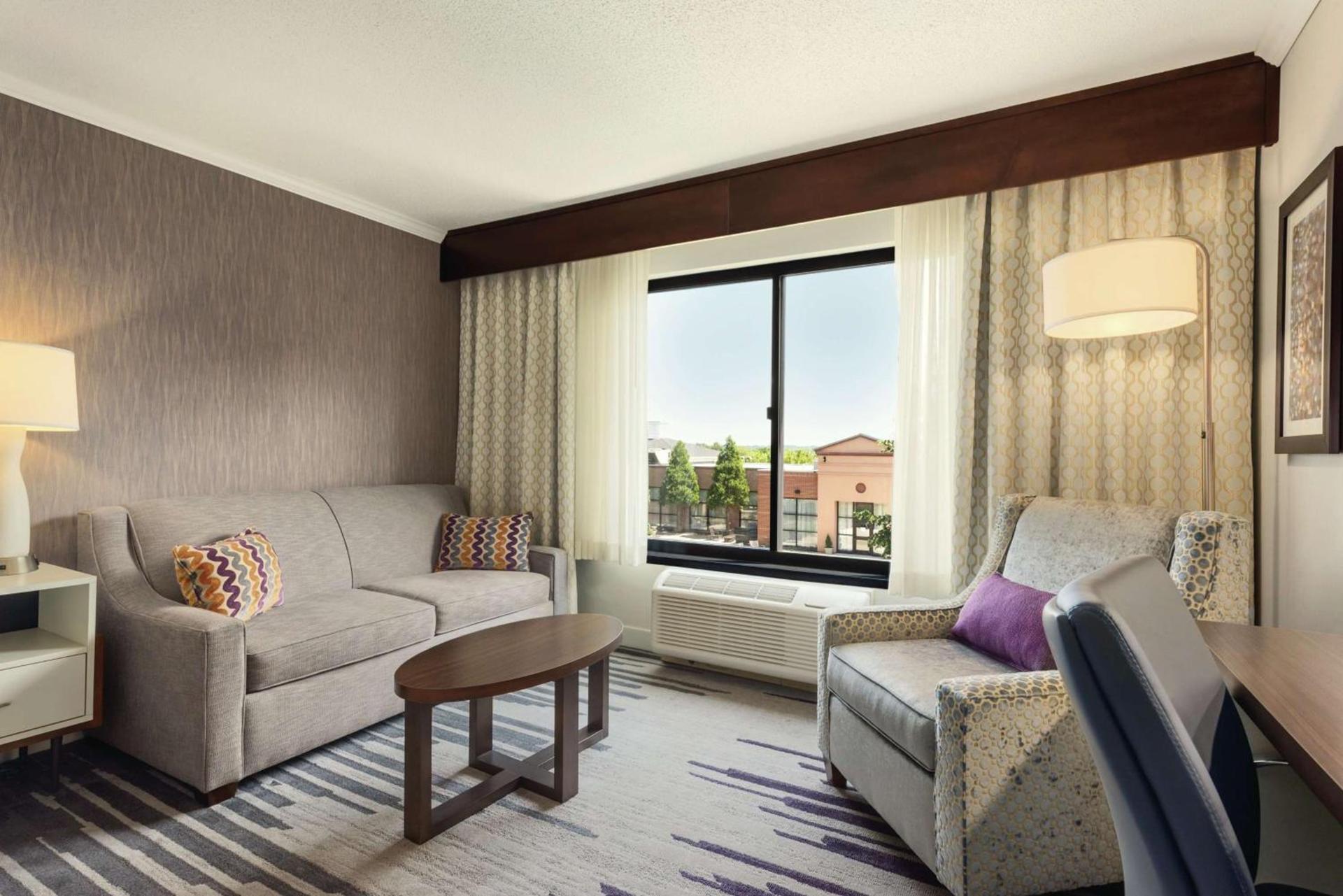 DoubleTree by Hilton Milwaukee/Brookfield photo 27