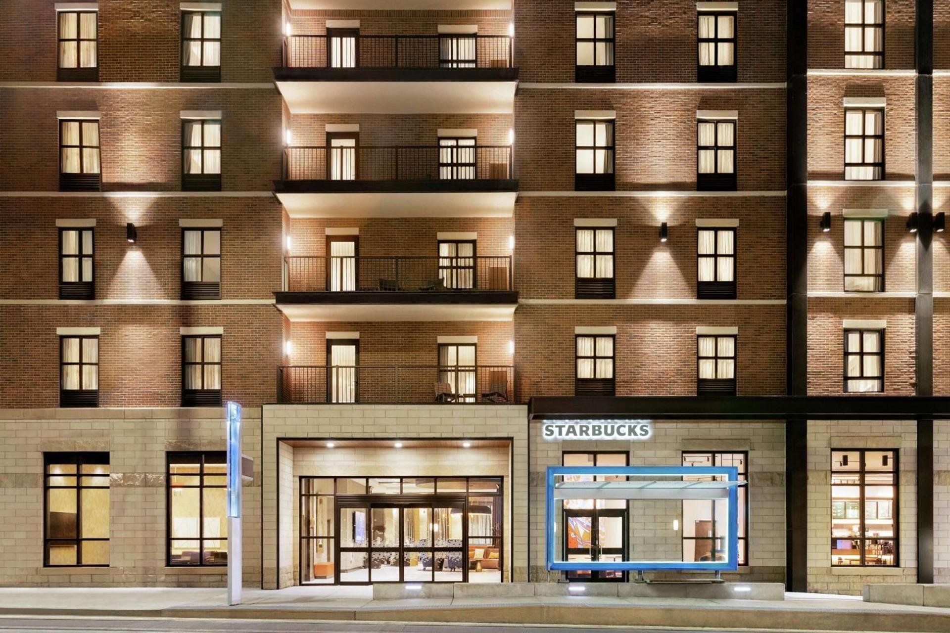 Hampton Inn Suites Kansas City Downtown Crossroads photo 4
