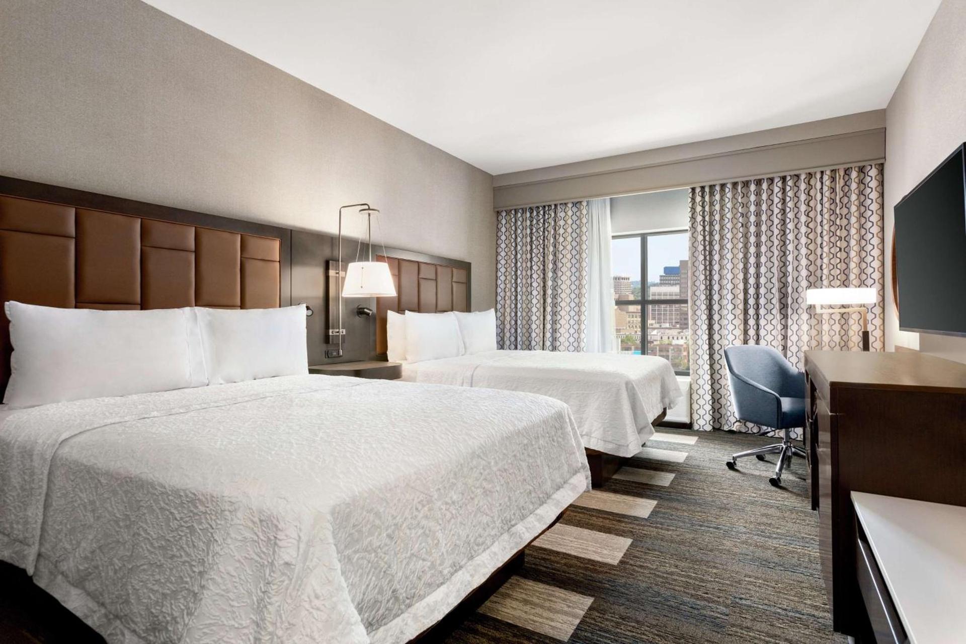 Hampton Inn Suites Kansas City Downtown Crossroads photo 26