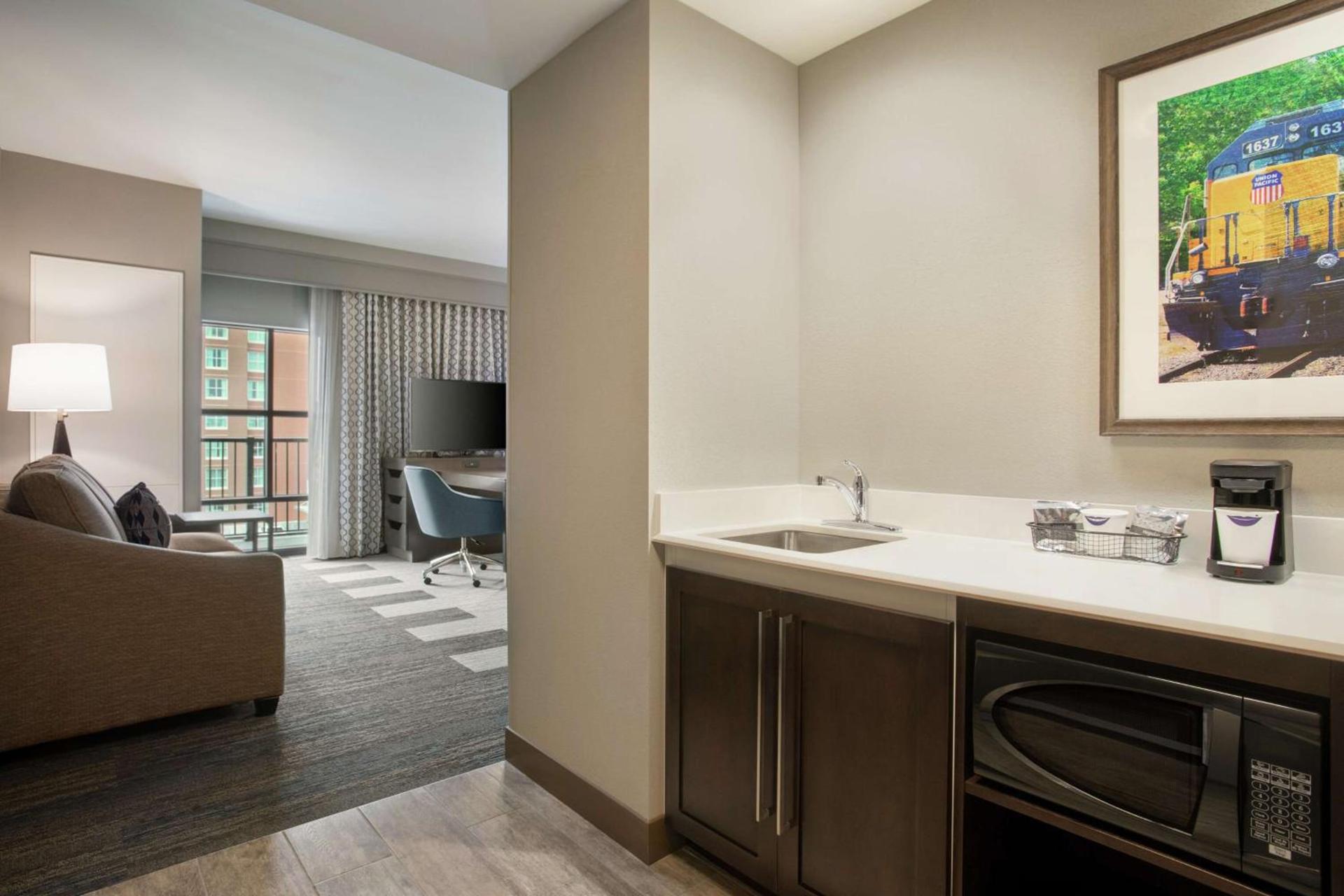 Hampton Inn Suites Kansas City Downtown Crossroads photo 20