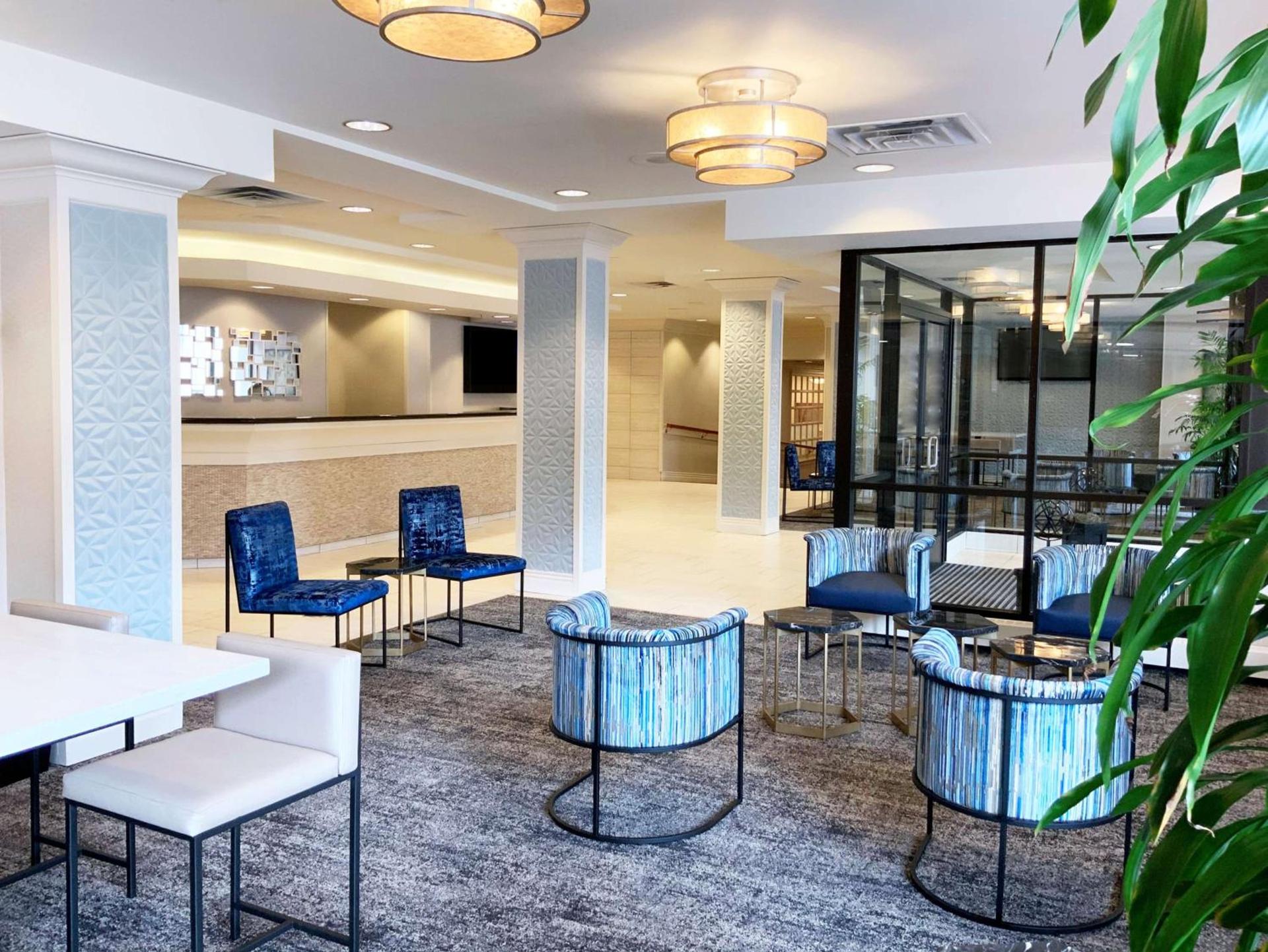 DoubleTree by Hilton Milwaukee Downtown photo 3