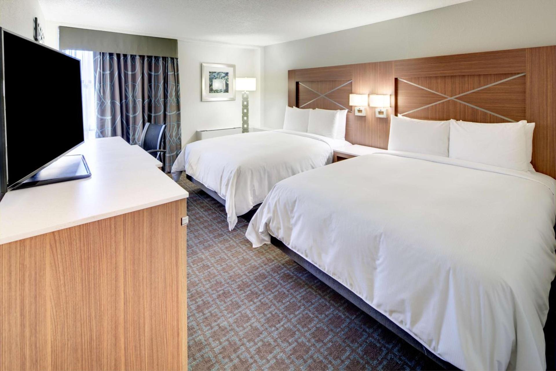 DoubleTree by Hilton Milwaukee Downtown photo 22