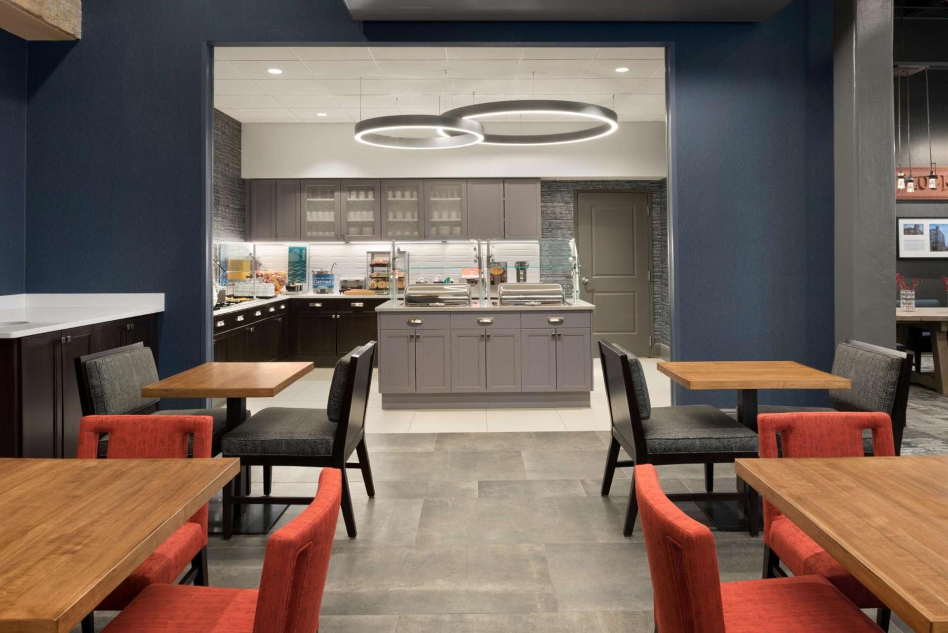 Homewood Suites By Hilton Milwaukee Downtown photo 11