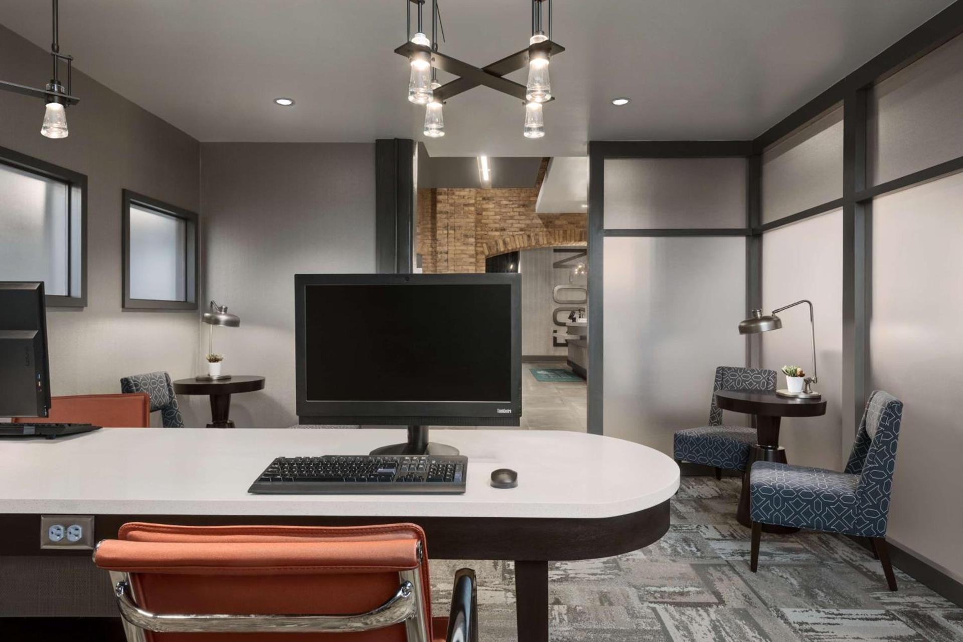 Homewood Suites By Hilton Milwaukee Downtown photo 33