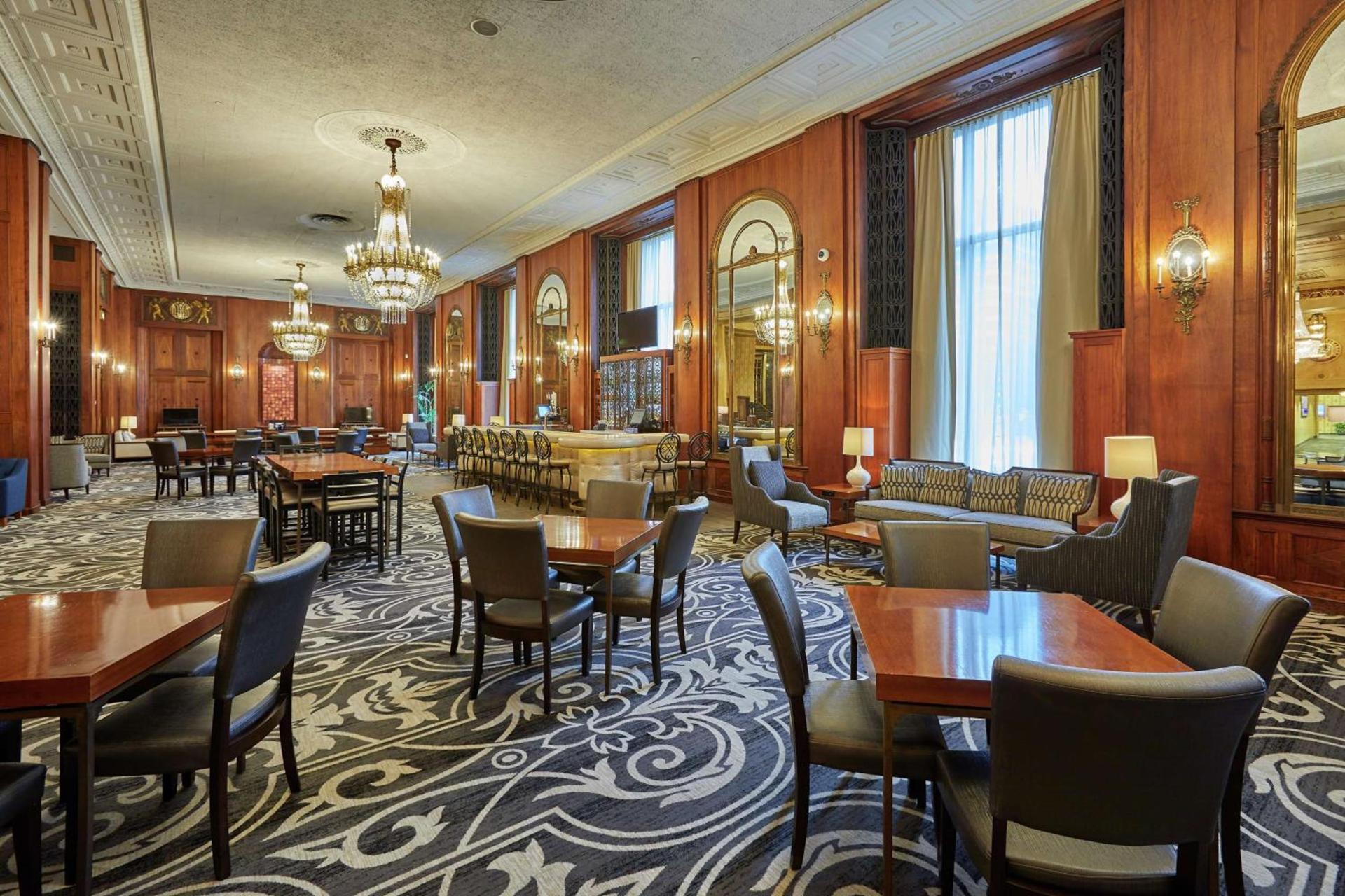 Hilton Milwaukee photo 10
