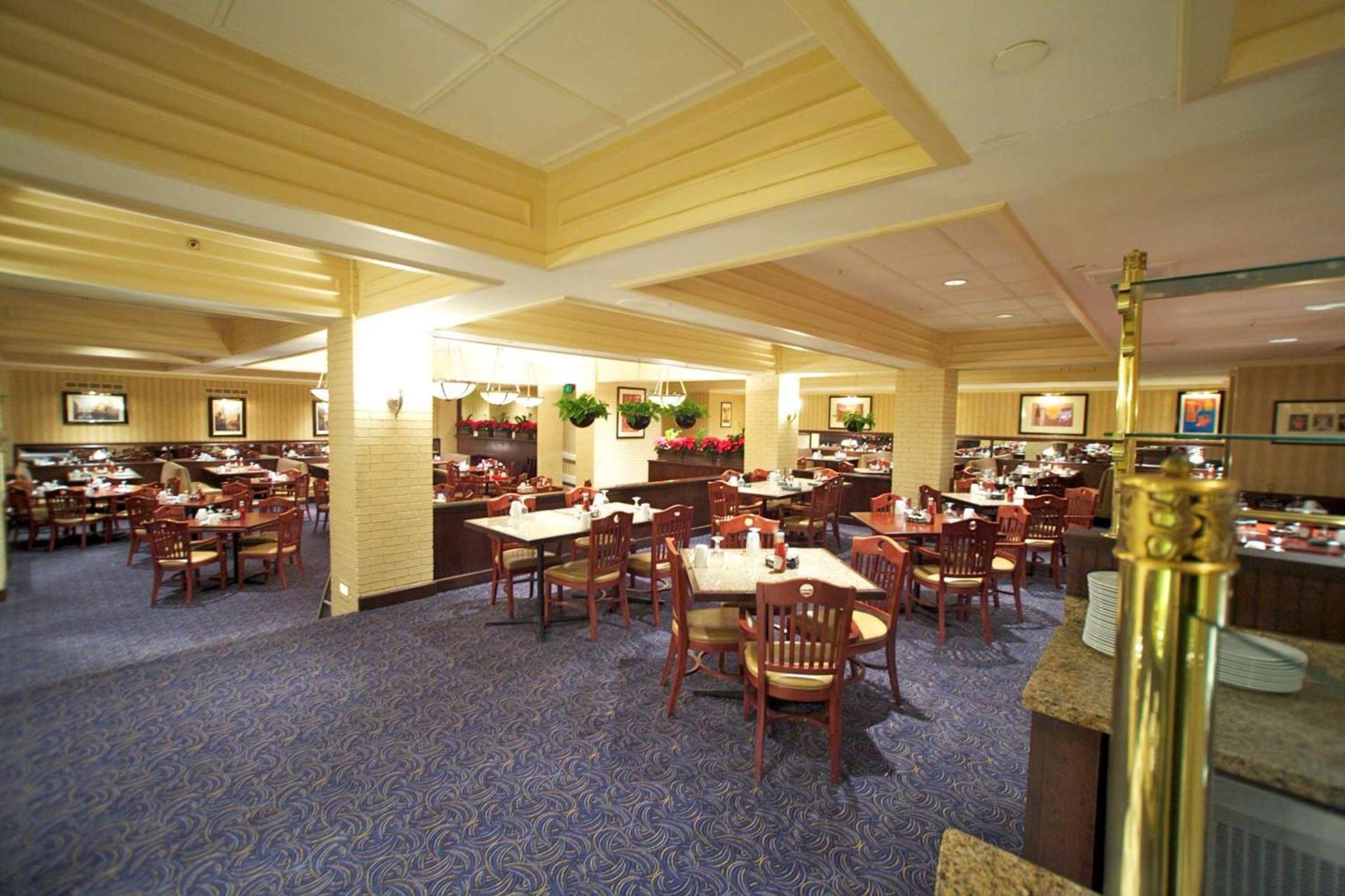 Hilton Milwaukee photo 12