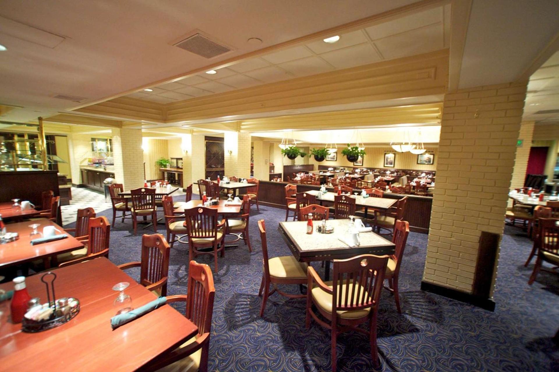Hilton Milwaukee photo 14
