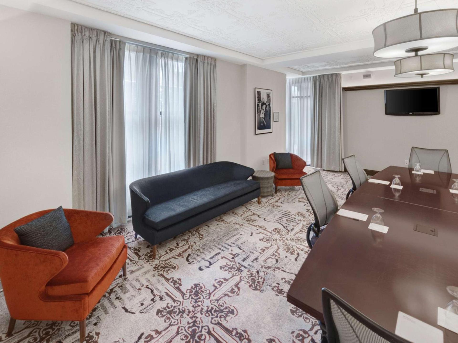 Hilton Garden Inn Milwaukee Downtown photo 48
