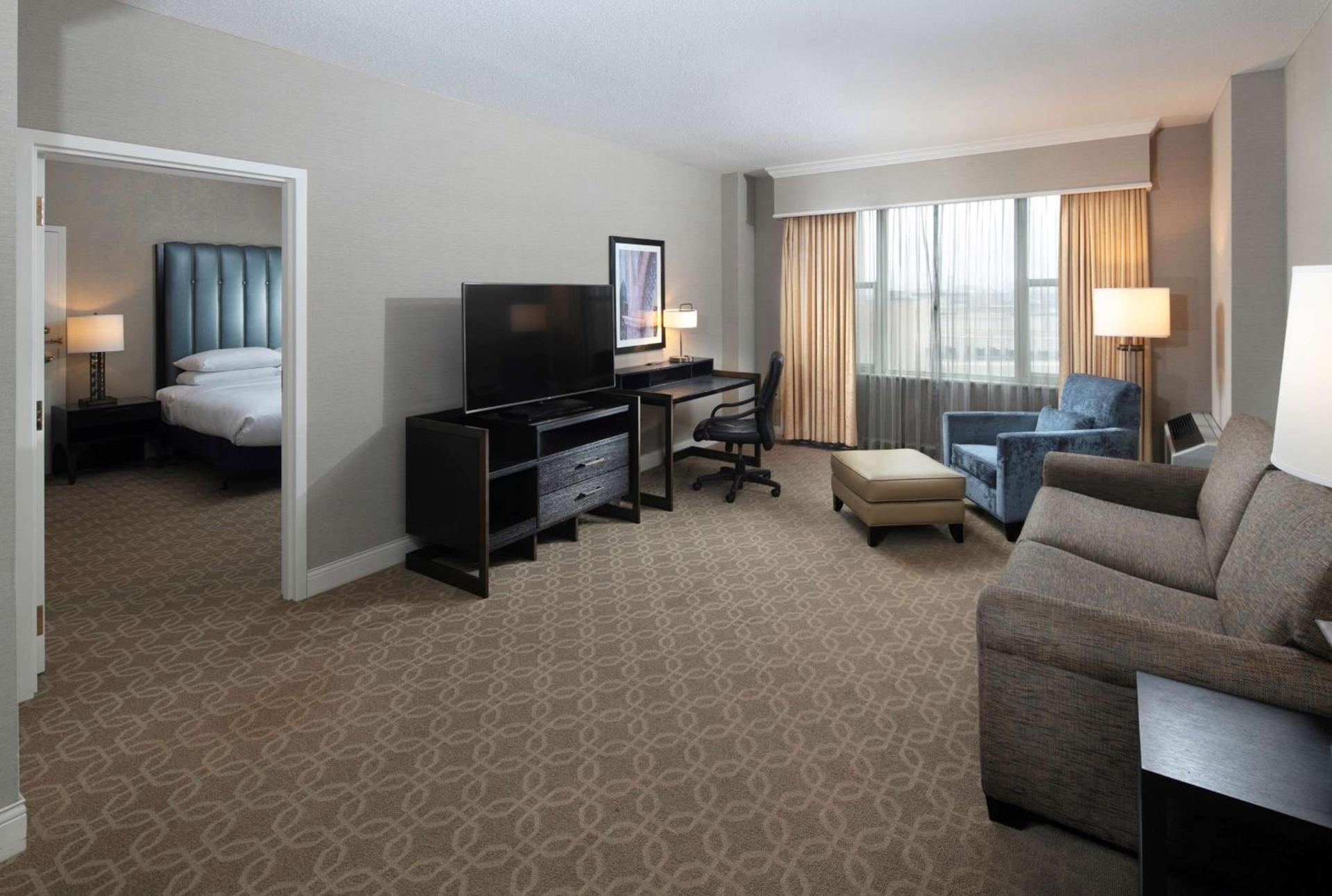 Hilton Milwaukee photo 21