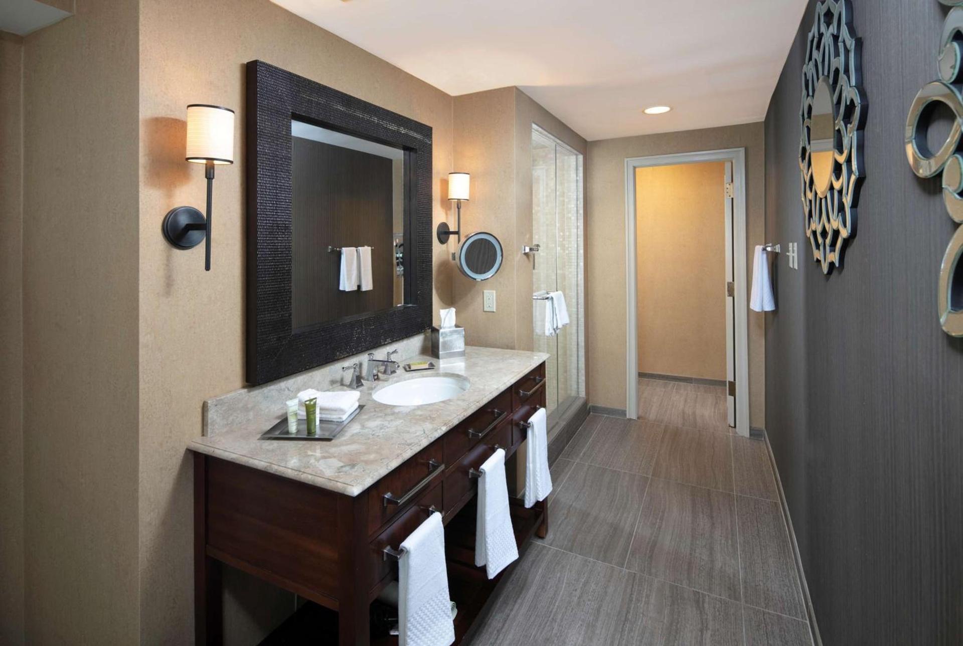 Hilton Milwaukee photo 29