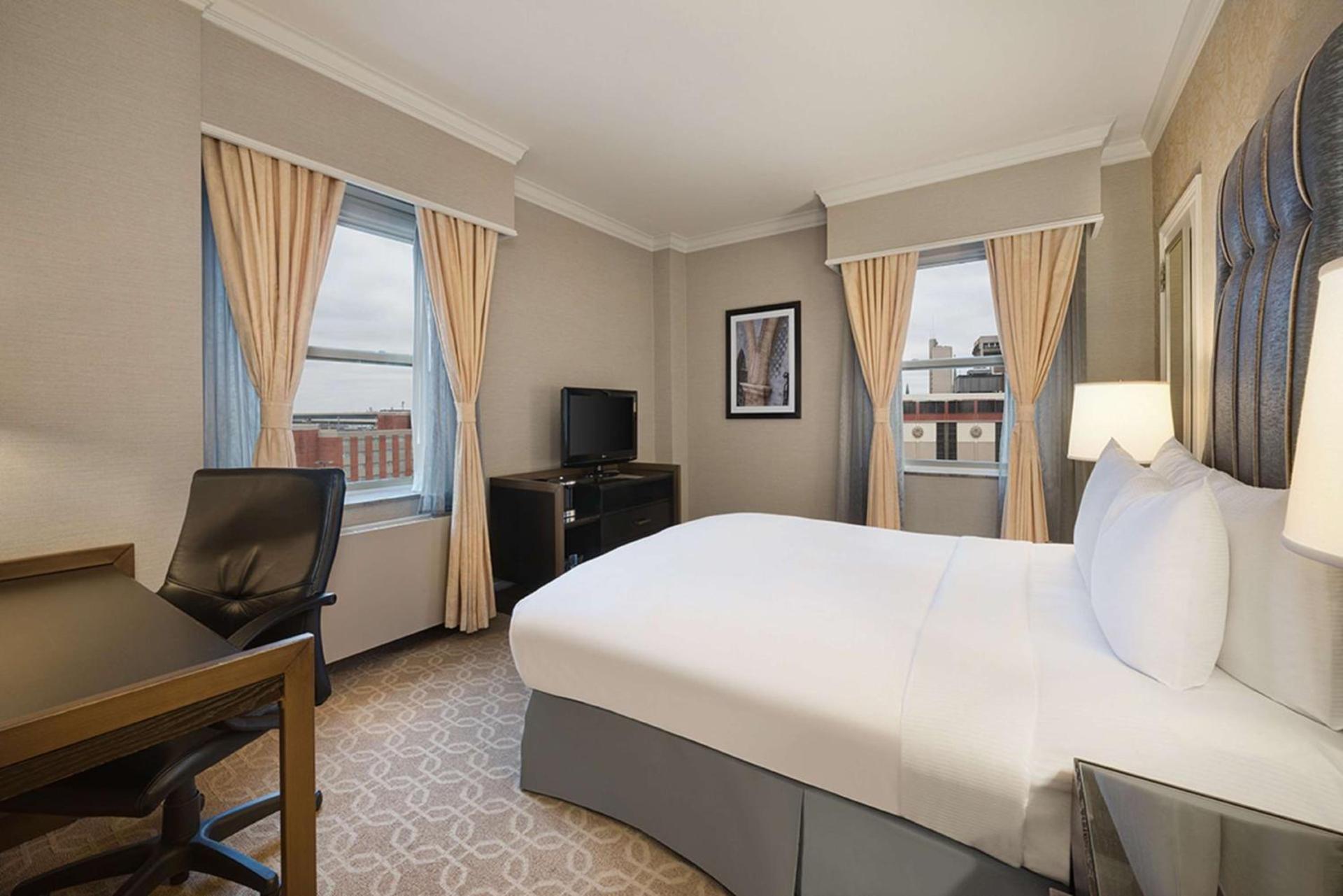 Hilton Milwaukee photo 69