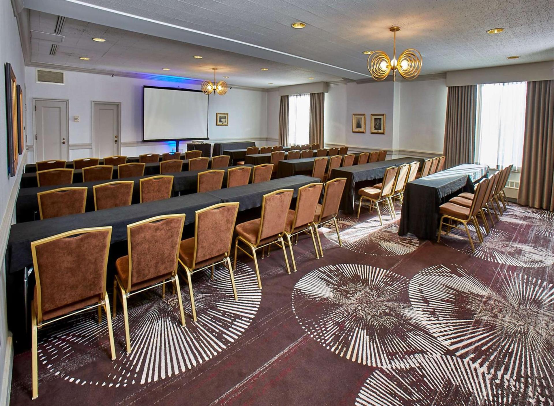 Hilton Milwaukee photo 87