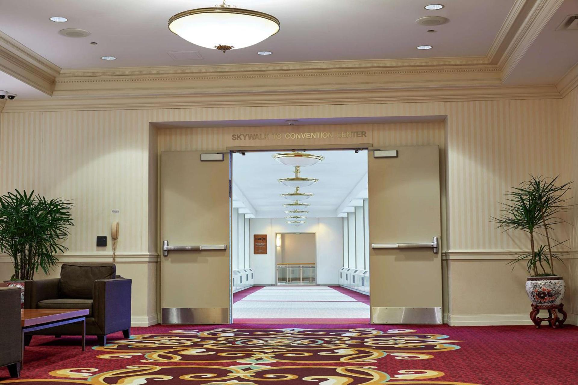 Hilton Milwaukee photo 93