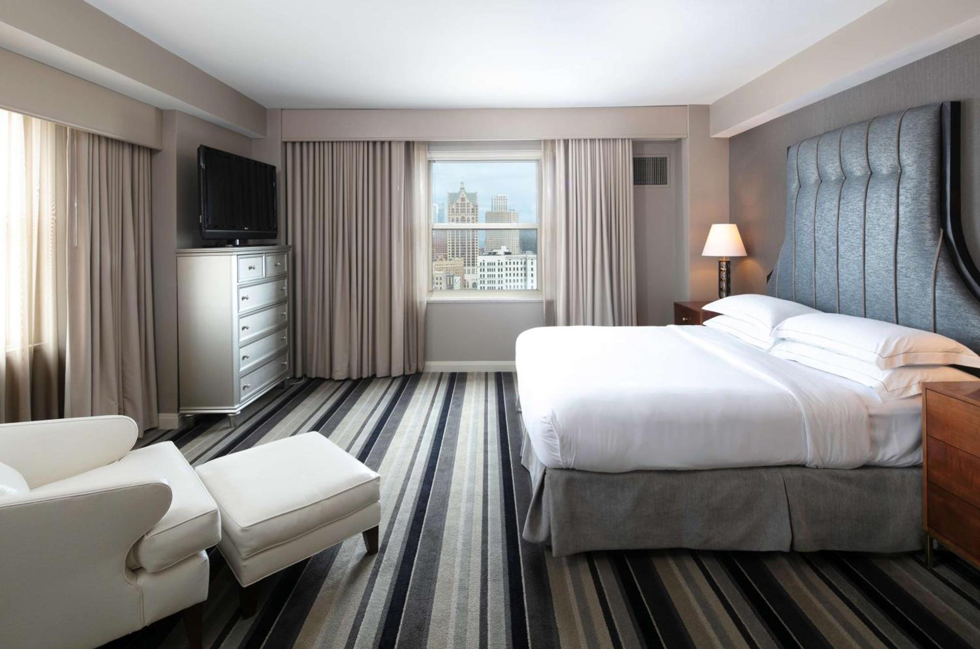 Hilton Milwaukee photo 96