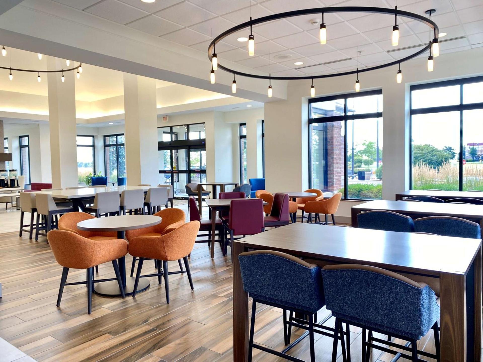 Hilton Garden Inn Oconomowoc photo 14