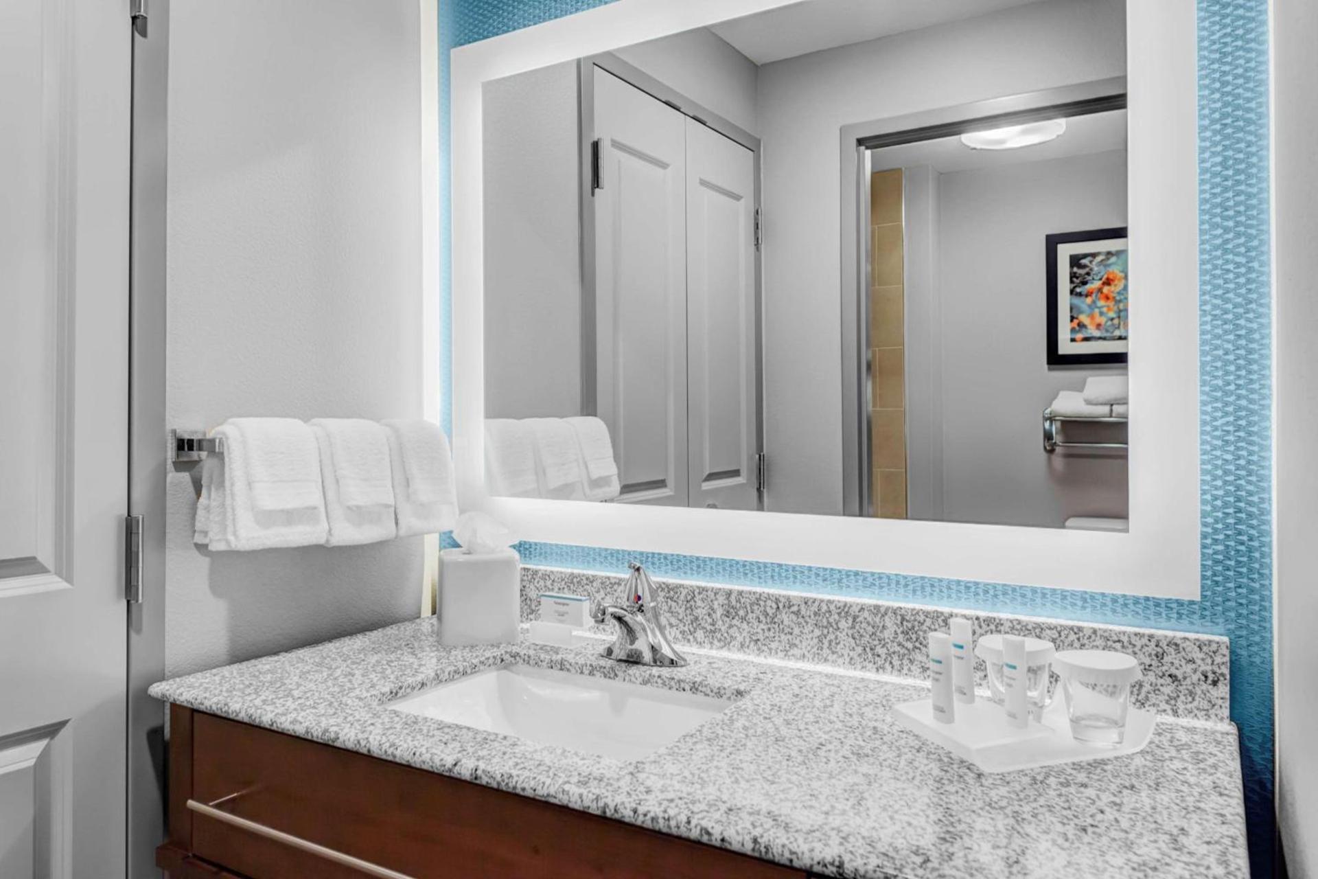 Homewood Suites By Hilton Wauwatosa Milwaukee photo 8