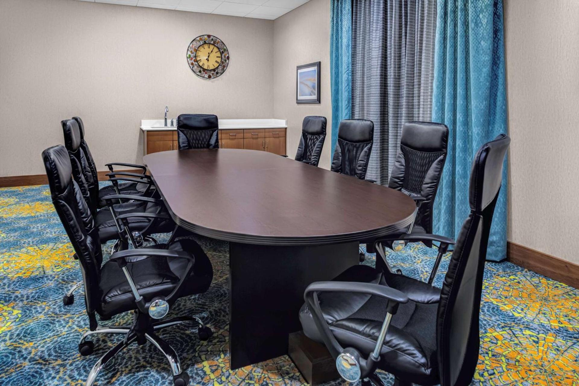 Homewood Suites By Hilton Wauwatosa Milwaukee — hotel in Wauwatosa