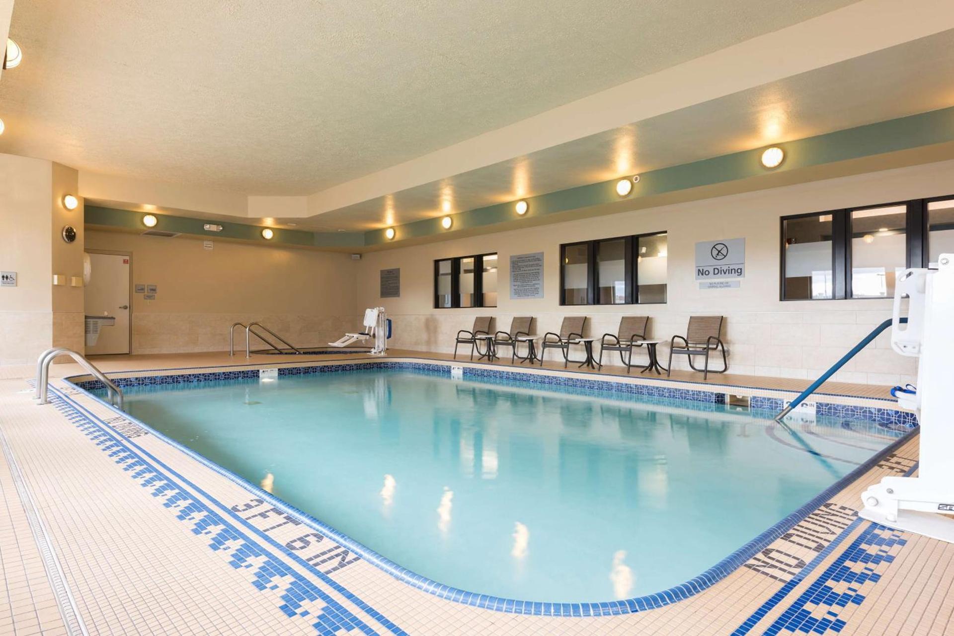 Hampton Inn Midland photo 6