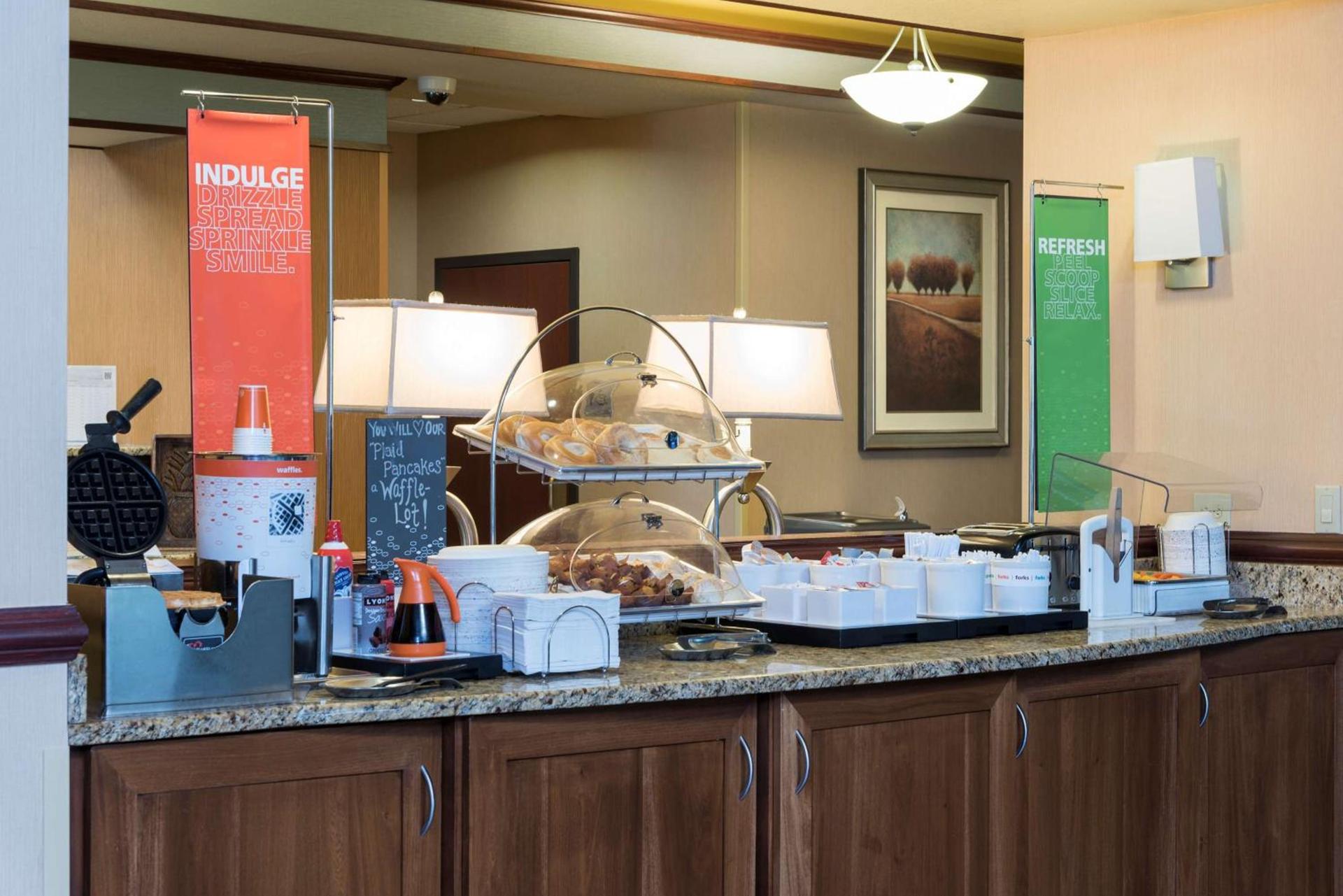 Hampton Inn Midland photo 10