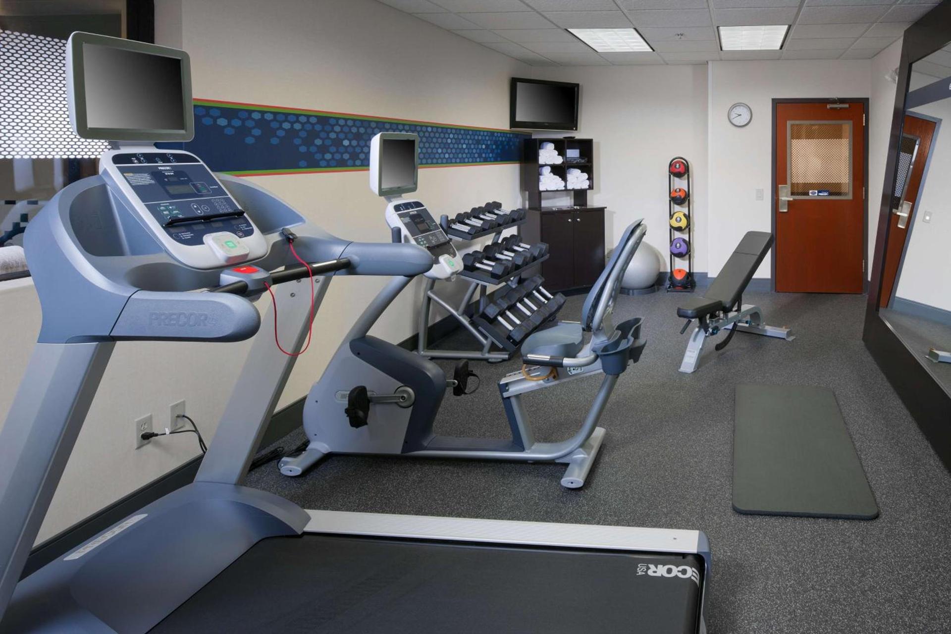 Hampton Inn Midland photo 11