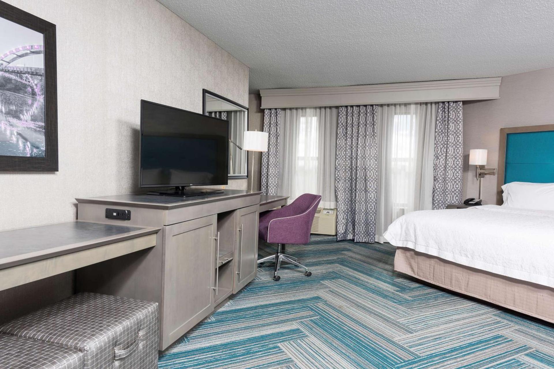 Hampton Inn Midland photo 13