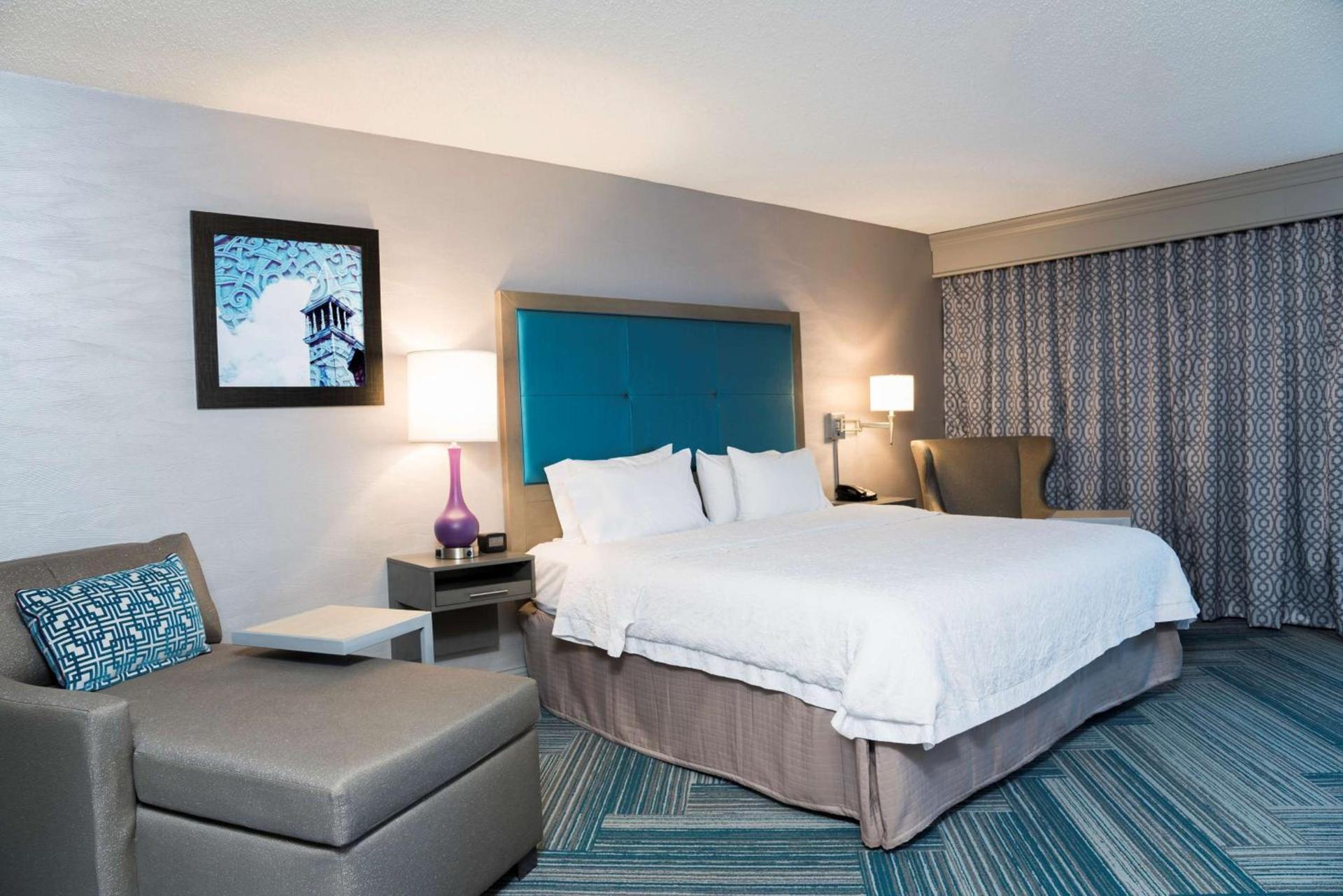 Hampton Inn Midland photo 17