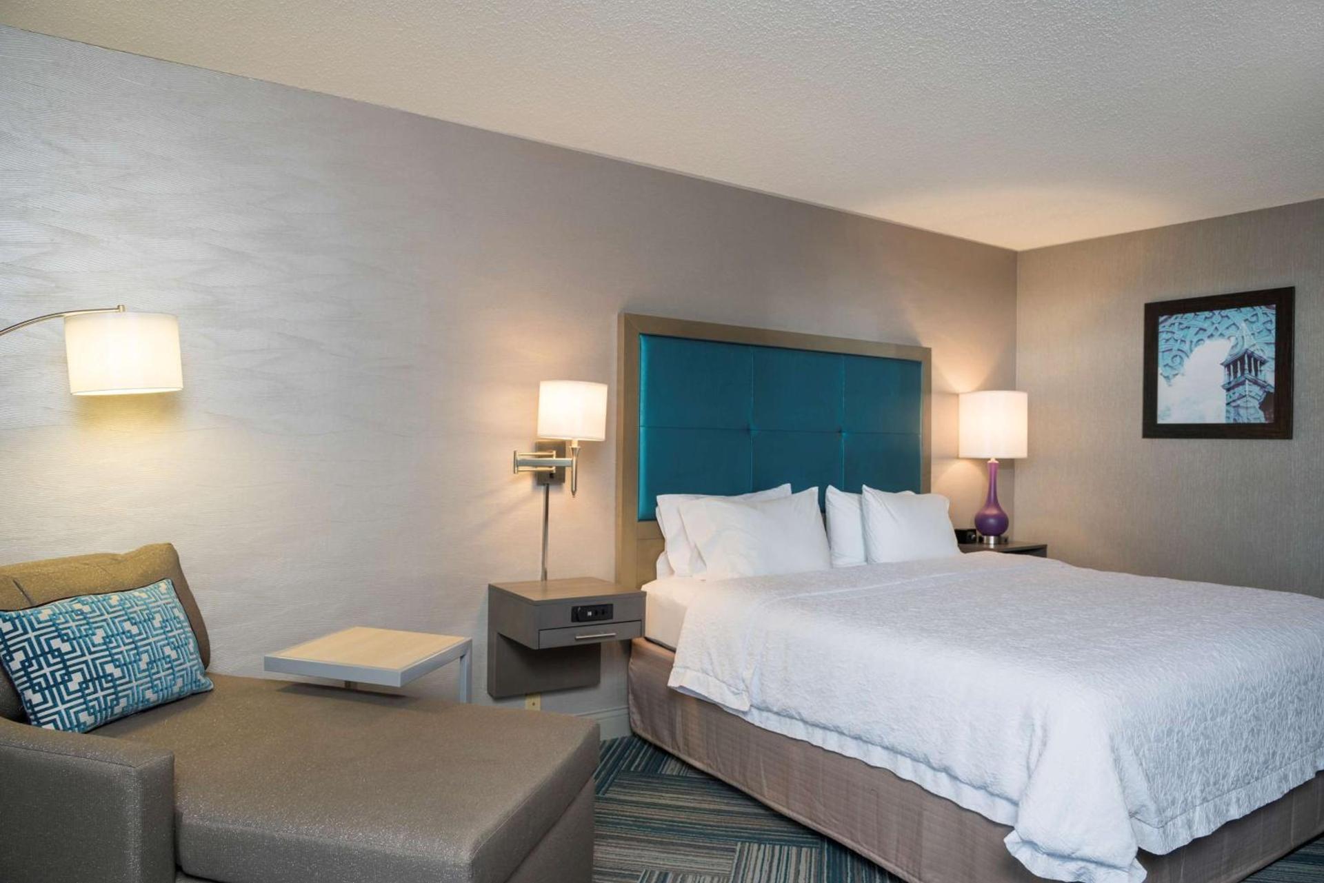 Hampton Inn Midland photo 33