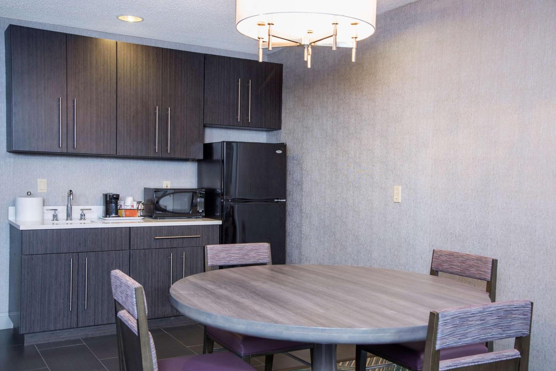 Hampton Inn Midland photo 39