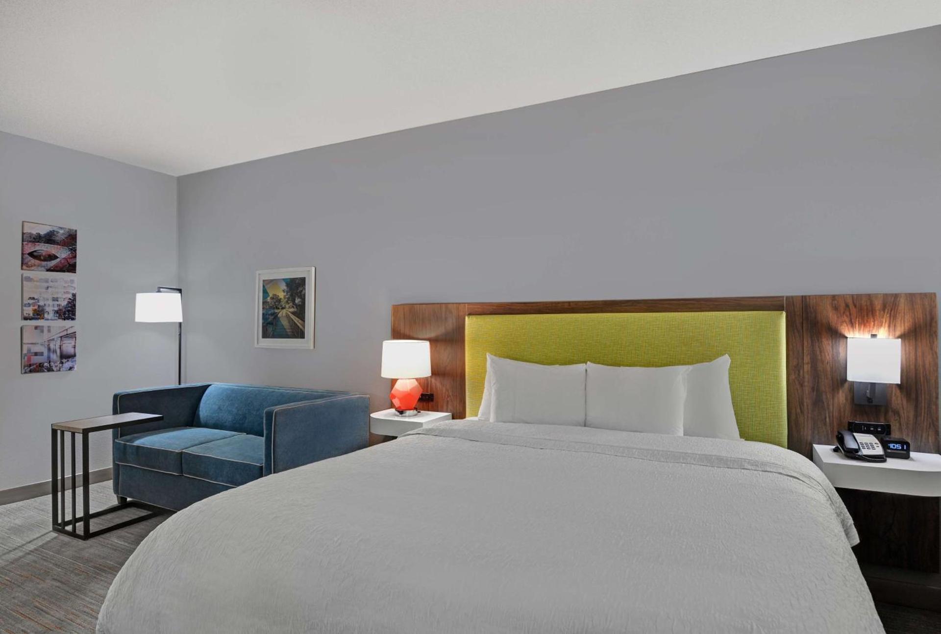 Hampton Inn Charlotte Monroe photo 26