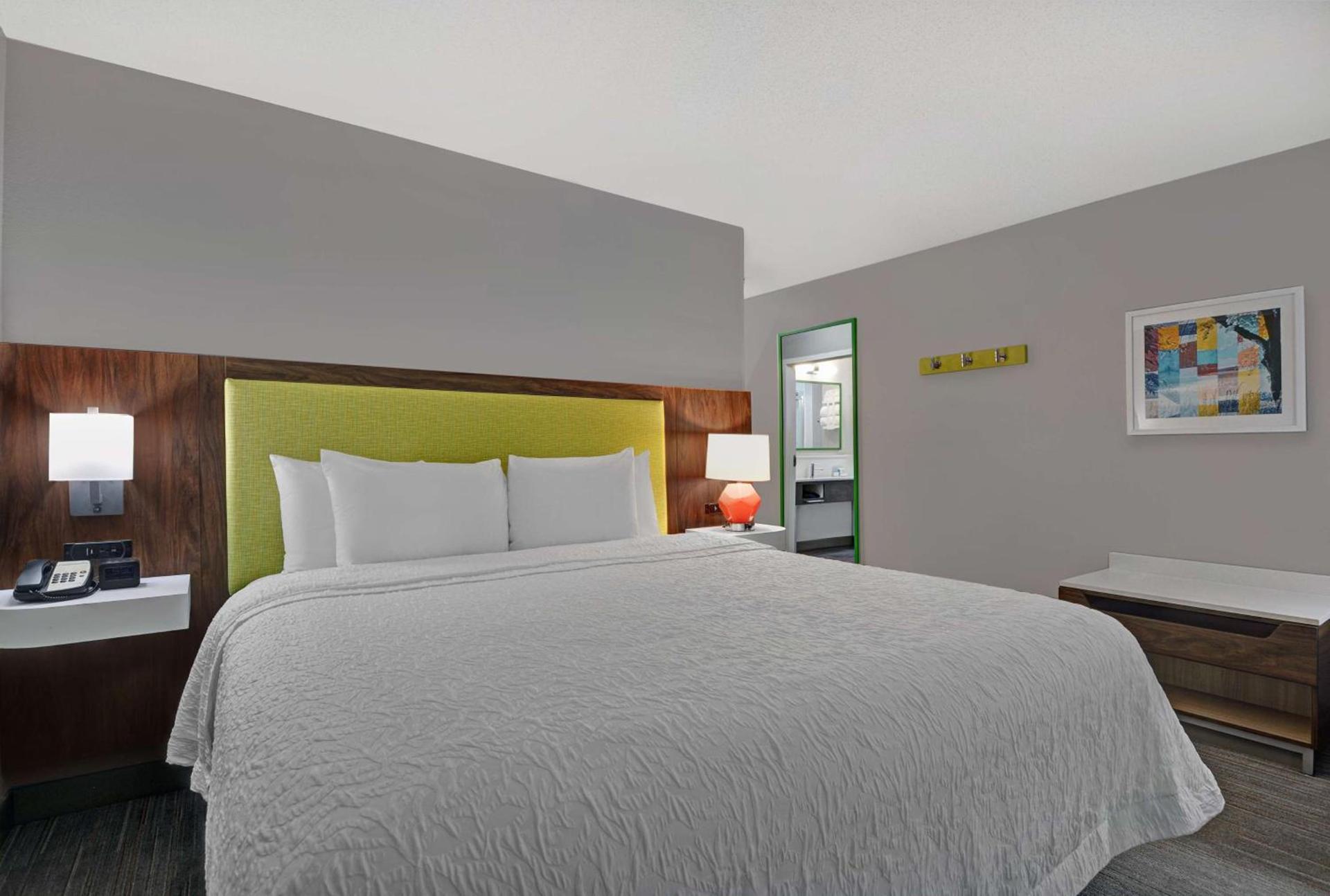 Hampton Inn Charlotte Monroe photo 29