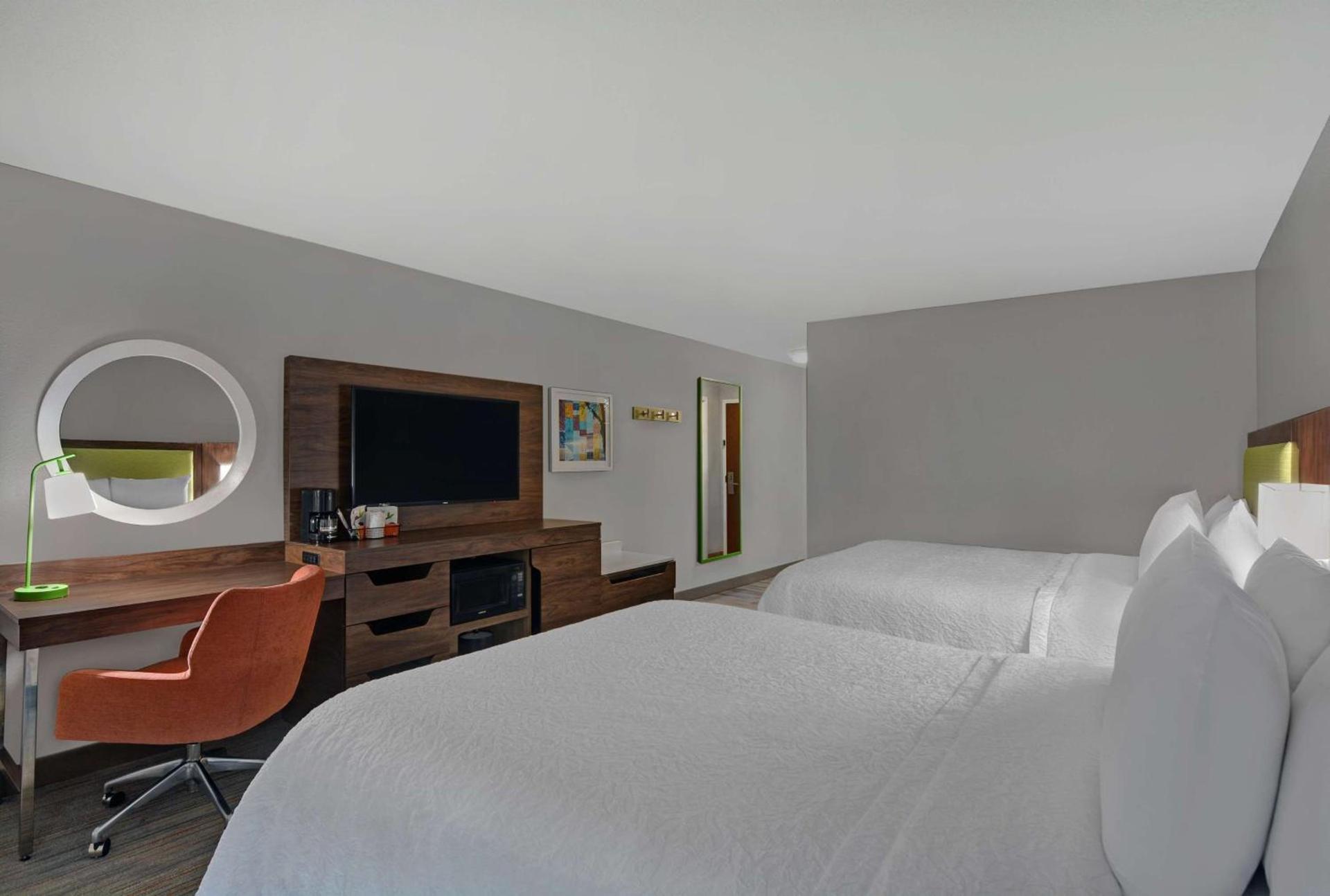 Hampton Inn Charlotte Monroe photo 34