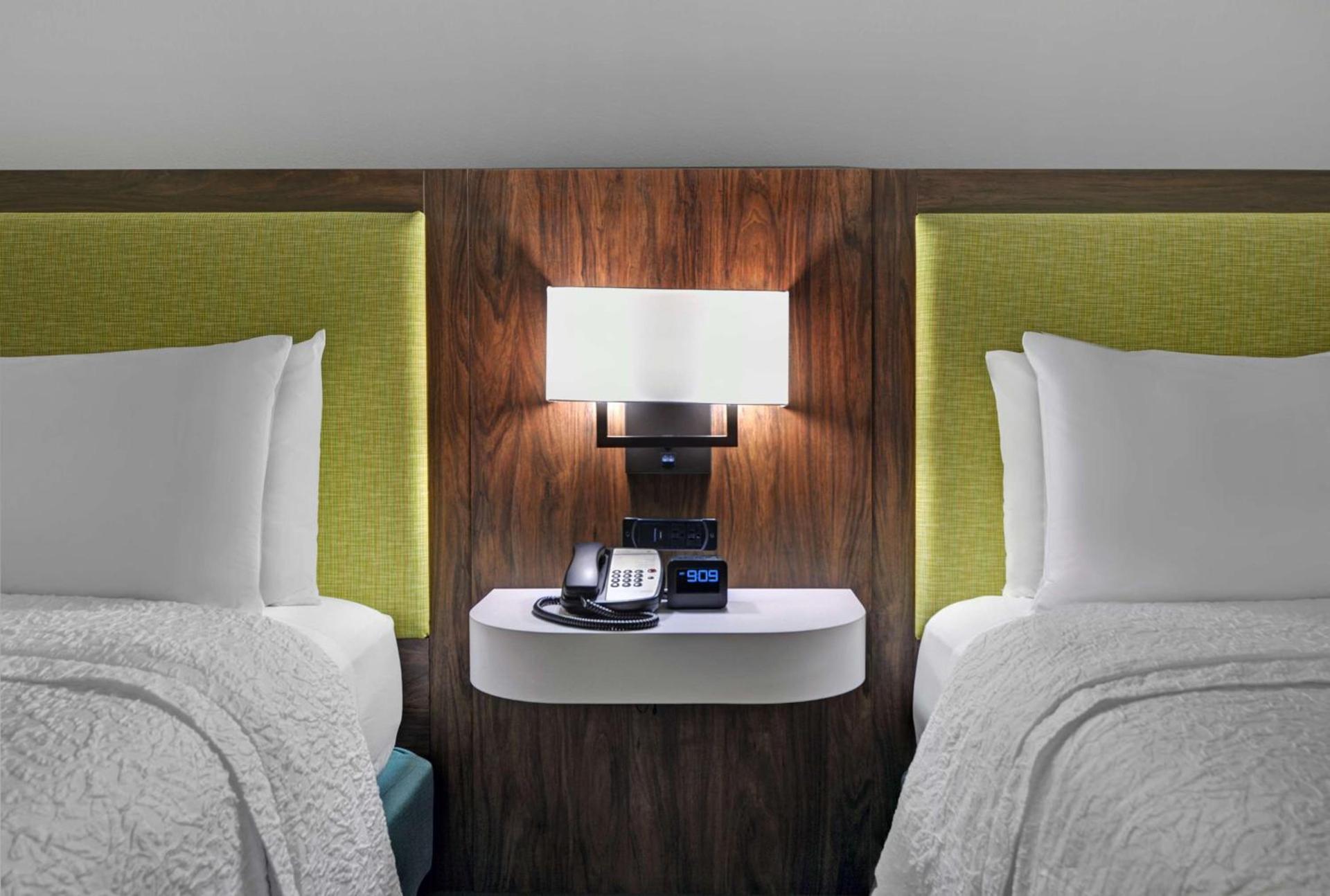 Hampton Inn Charlotte Monroe photo 35