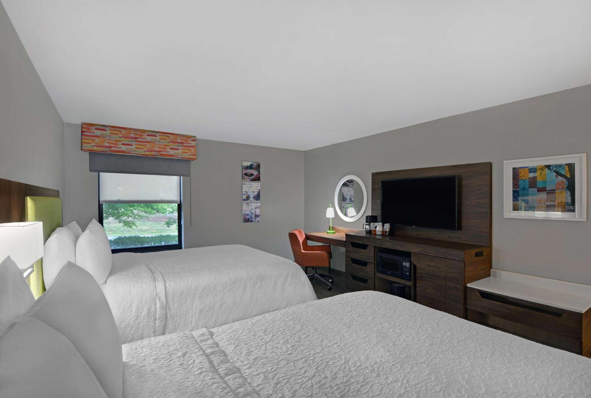 Hampton Inn Charlotte Monroe photo 36